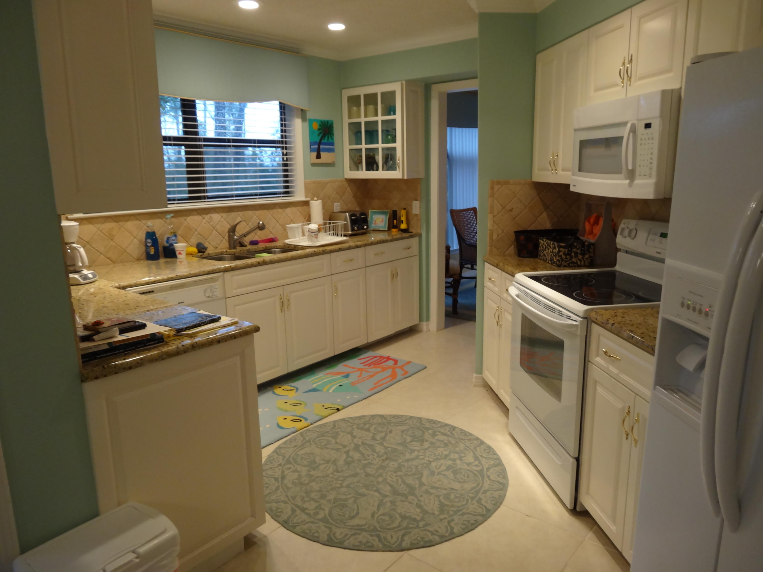 BAY VILLAS CONDOS - Residential