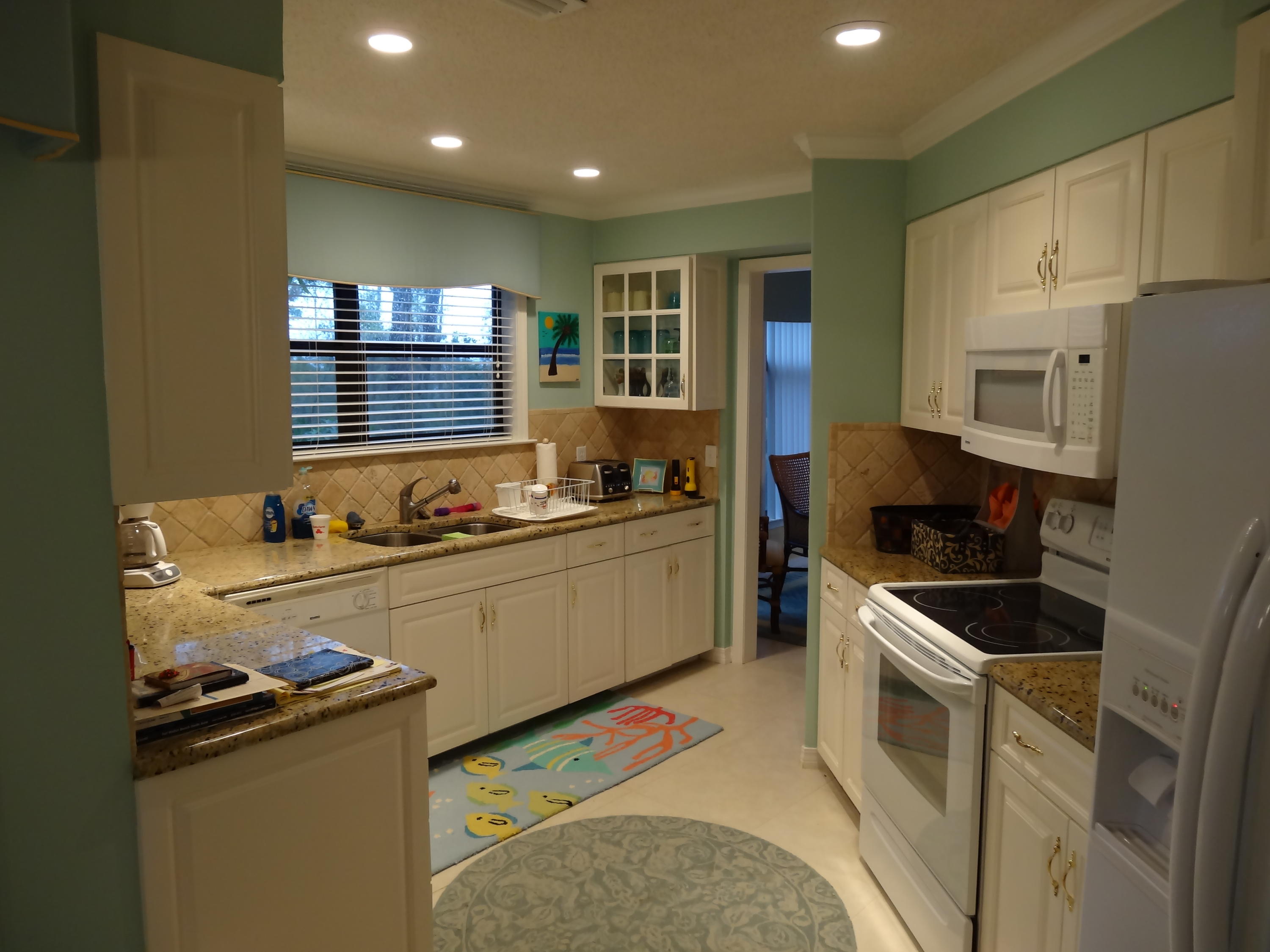 BAY VILLAS CONDOS - Residential