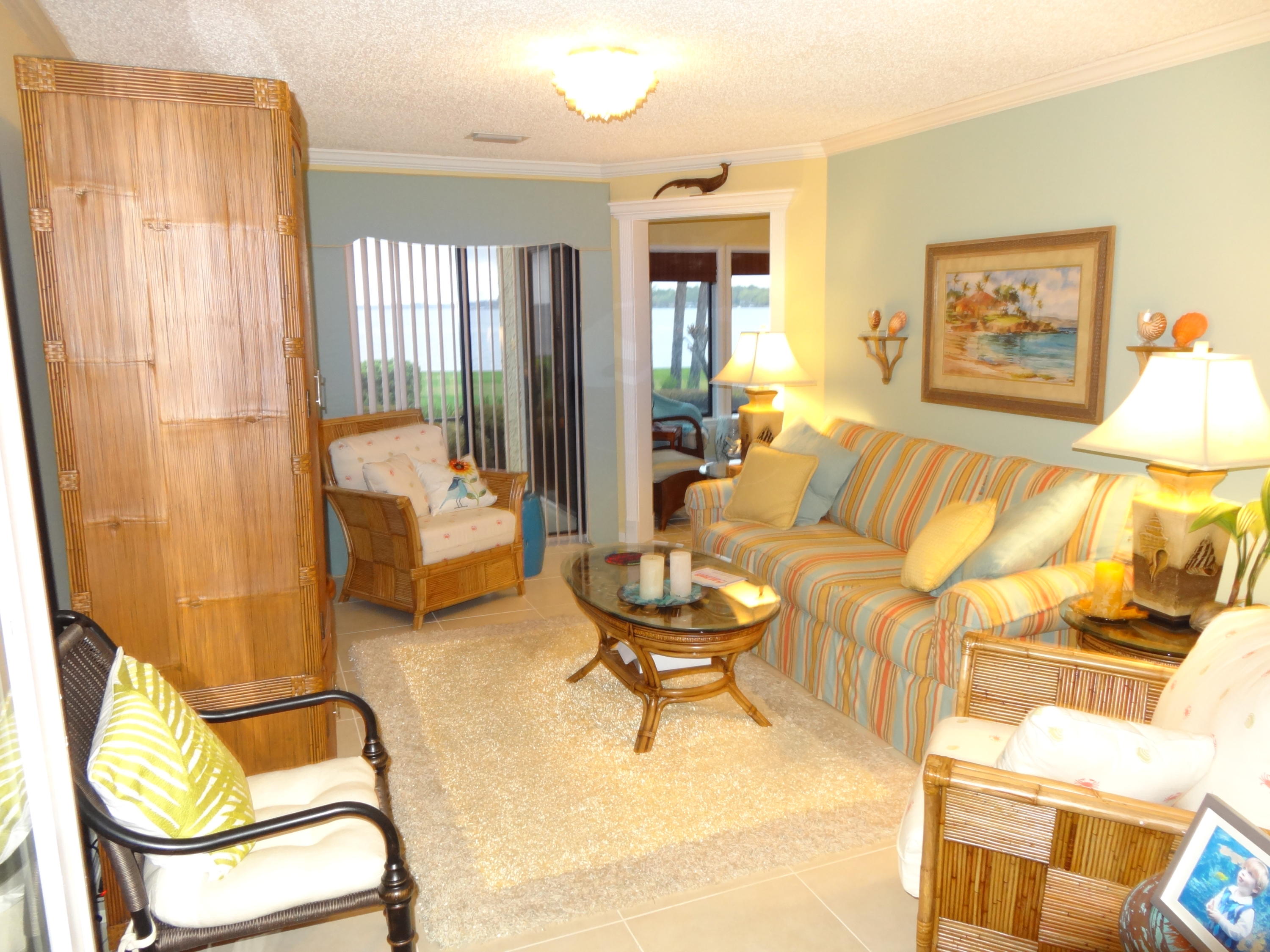 BAY VILLAS CONDOS - Residential