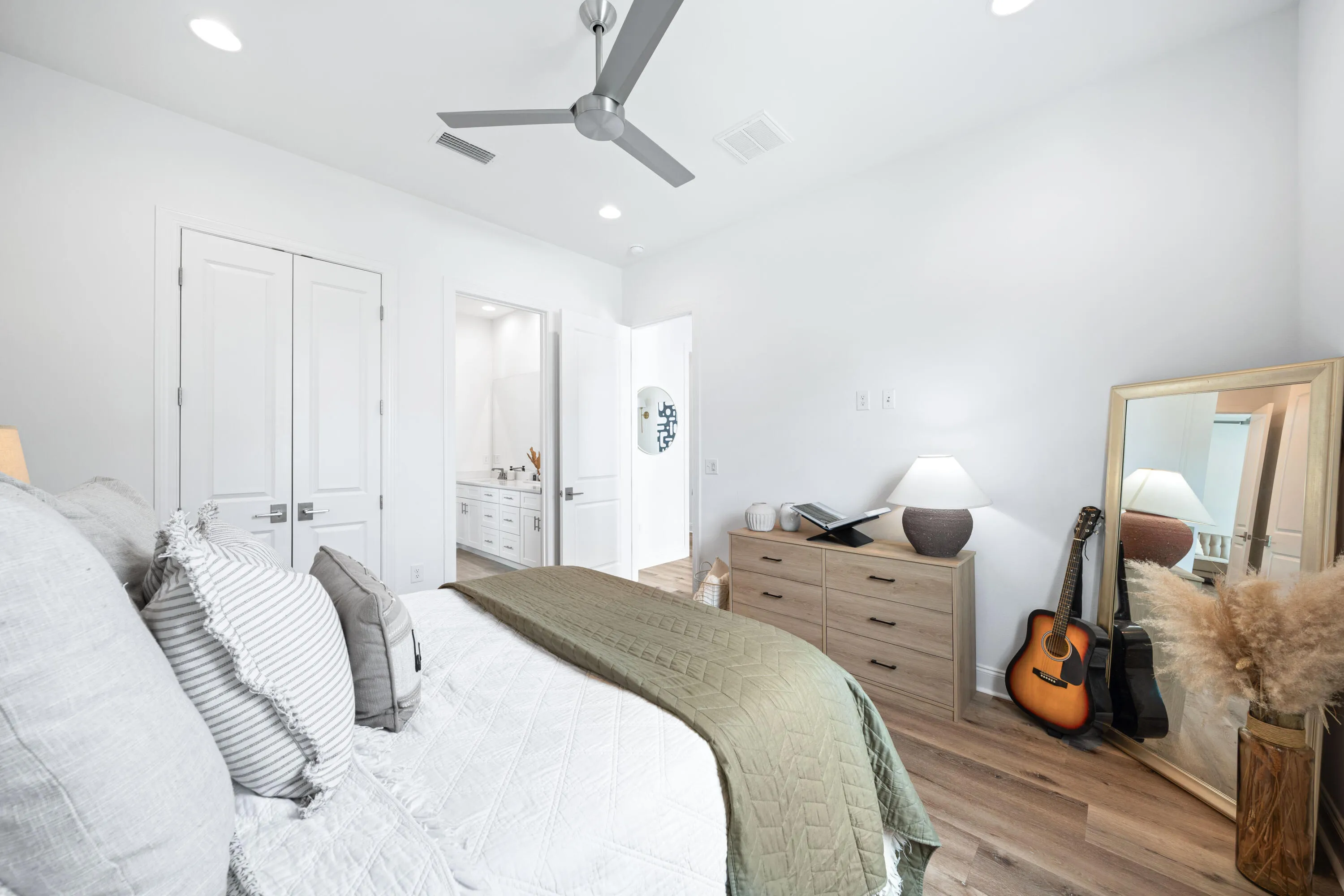 Watersound, Florida 32461, United States, 4 Bedrooms Bedrooms, ,3 BathroomsBathrooms,Residential,Active,196628