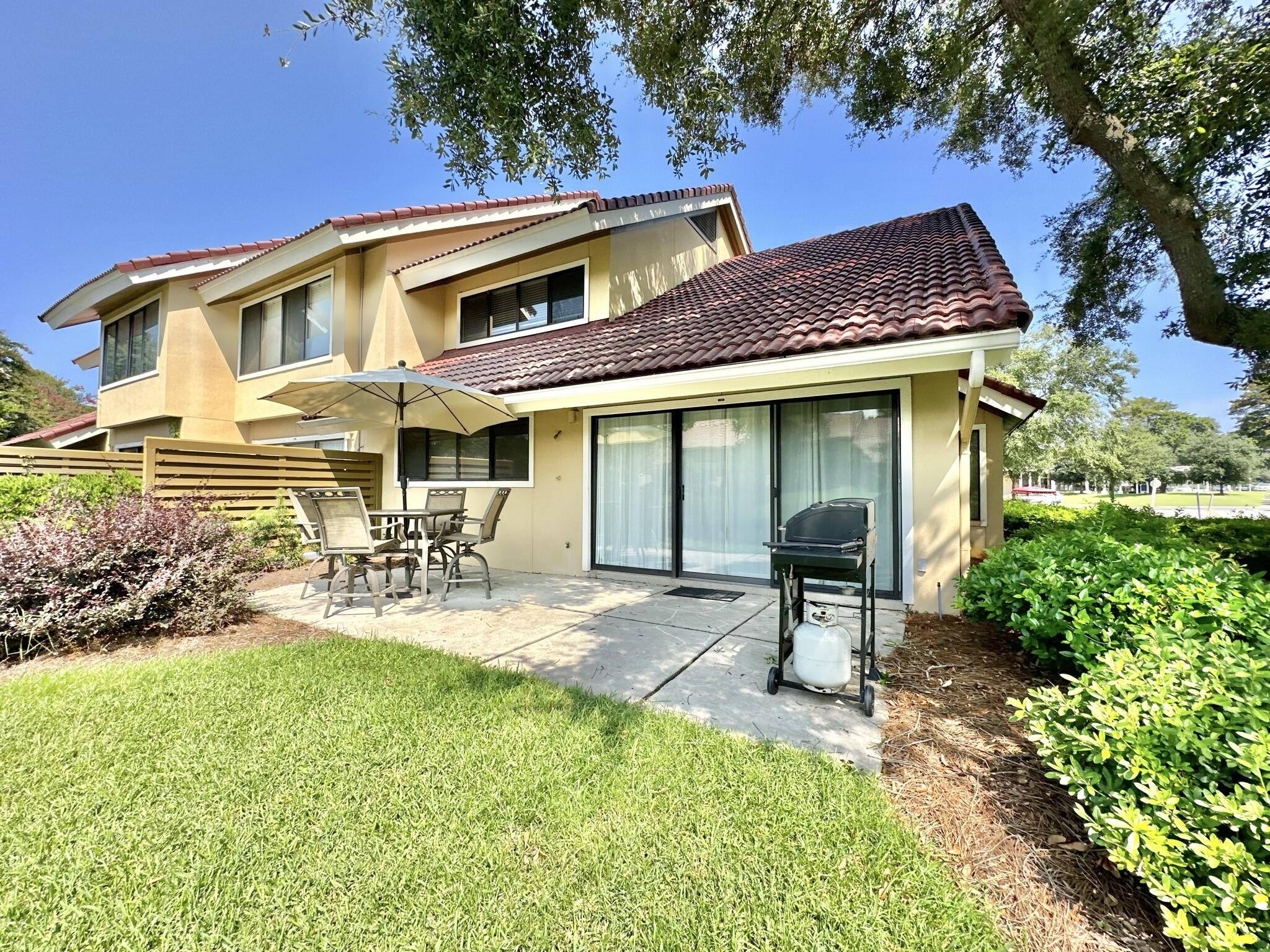 BEACHWALK VILLAS PH 09 - Residential