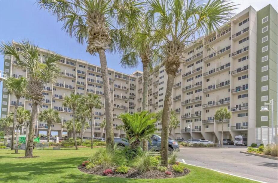 PINNACLE PORT - Residential