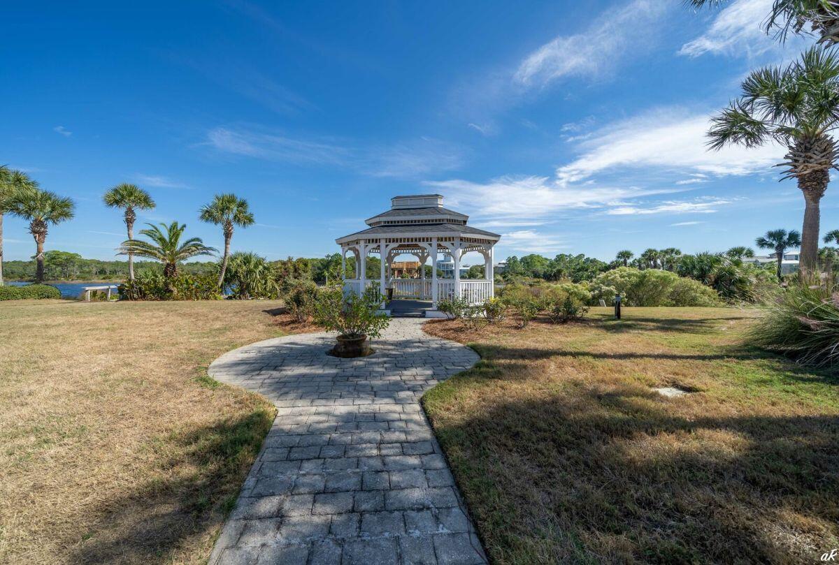 PINNACLE PORT - Residential