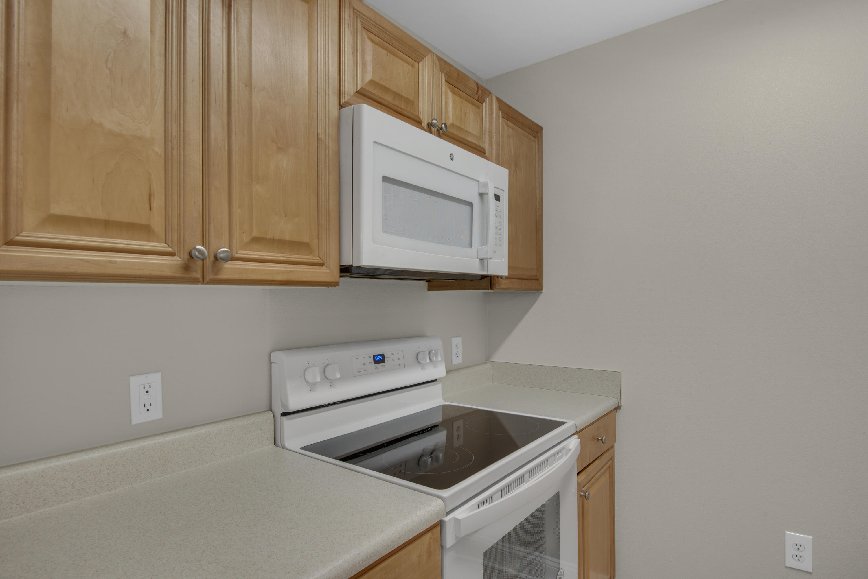 EAGLES LANDING S/D - Residential Lease