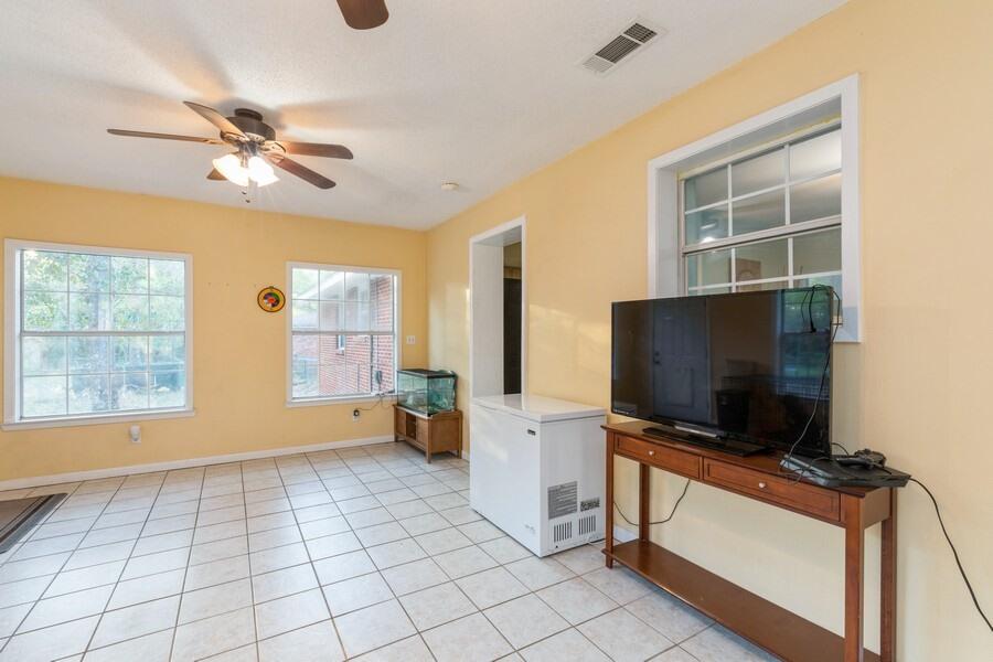 VALPARAISO PLAT 16 - Residential