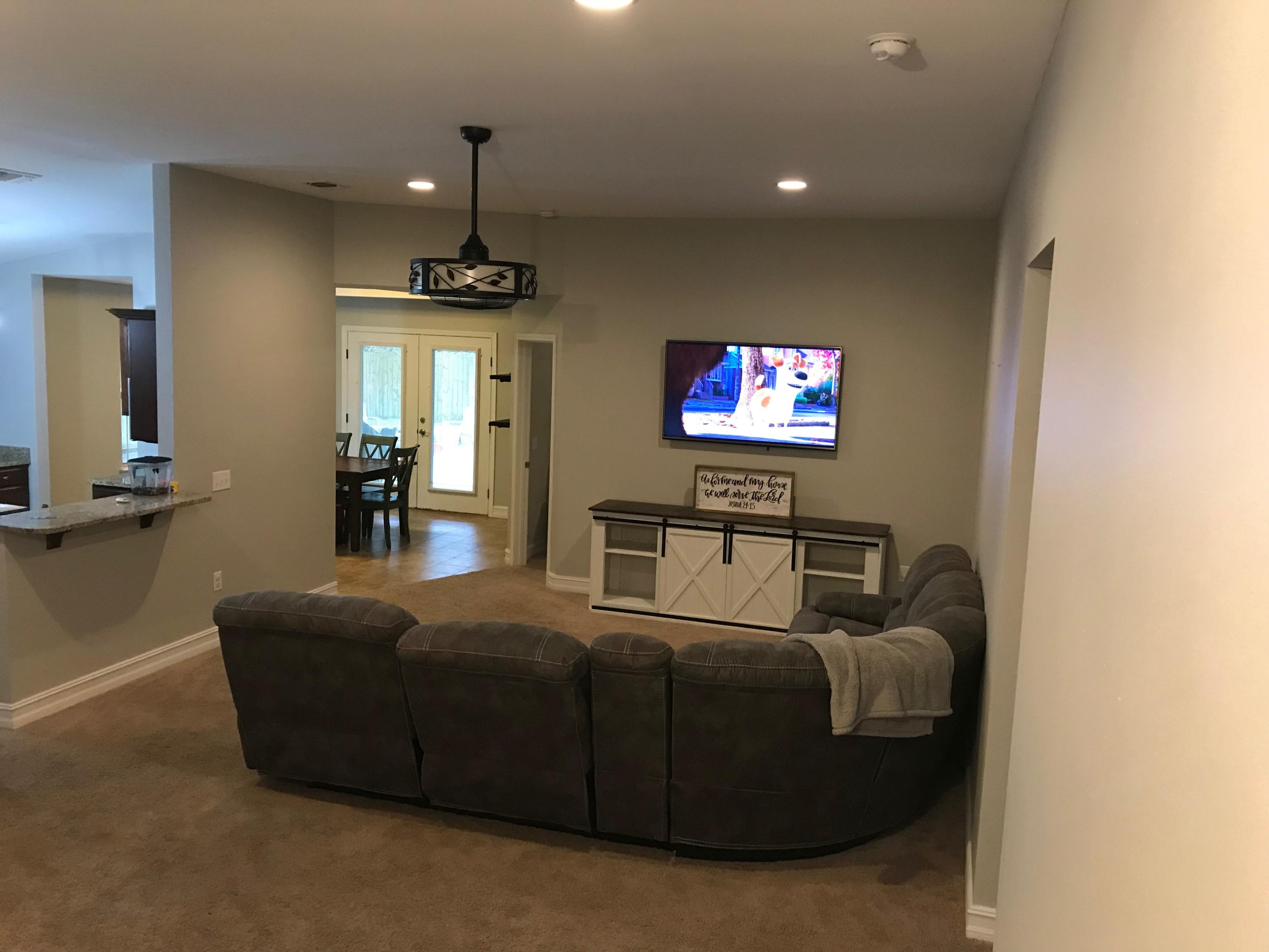 RIVER OAKS - Residential