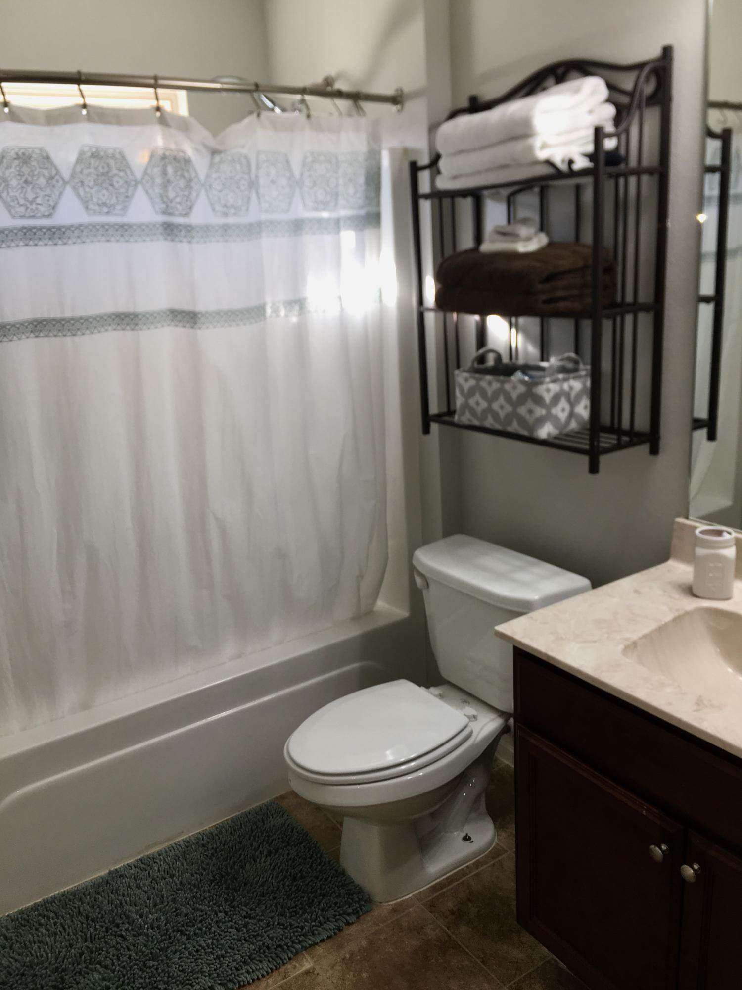 RIVER OAKS - Residential