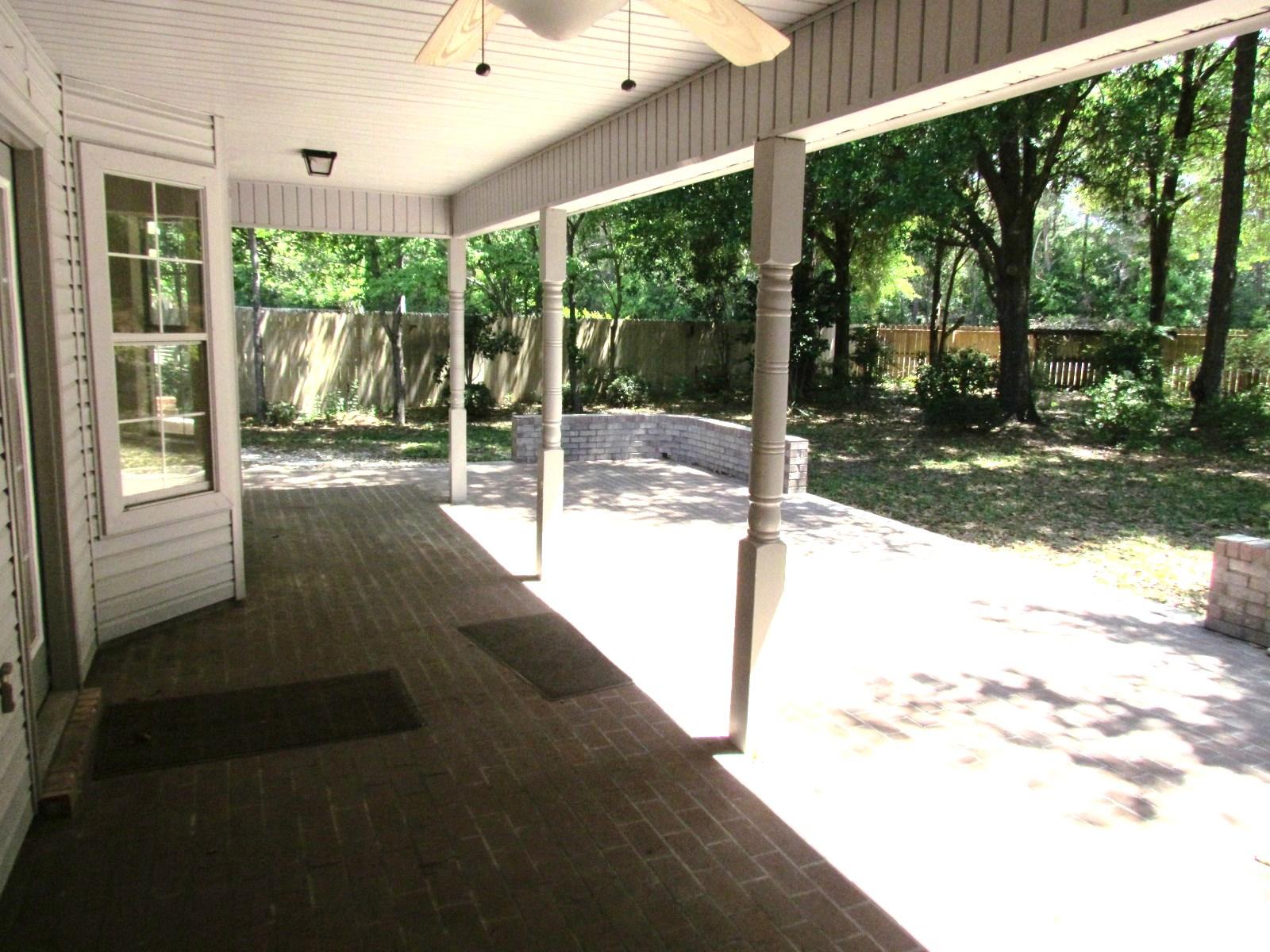 ROCKY BAYOU COUNTRY CLUB ESTATES 7 - Residential Lease