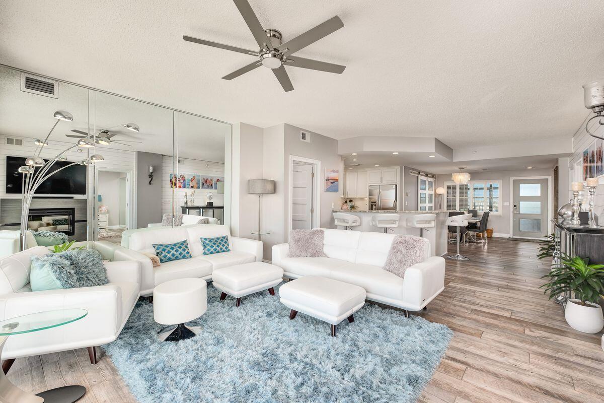 WATERVIEW TOWERS YACHT CLUB - Residential