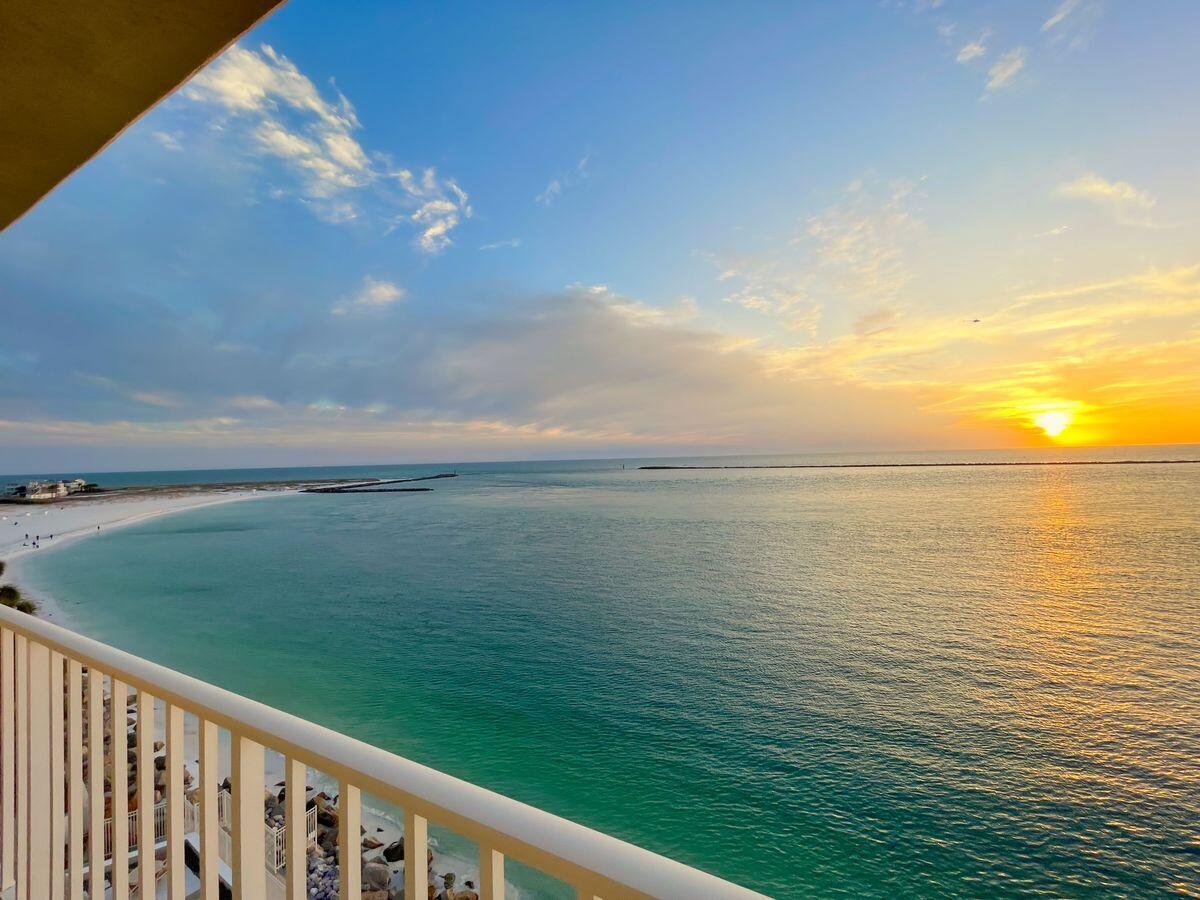 WATERVIEW TOWERS YACHT CLUB - Residential