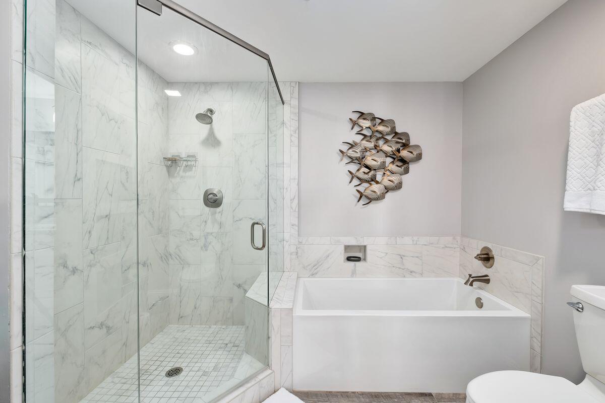 WATERVIEW TOWERS YACHT CLUB - Residential