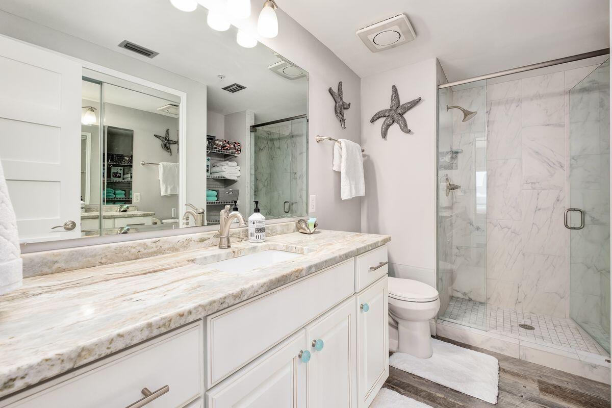 WATERVIEW TOWERS YACHT CLUB - Residential