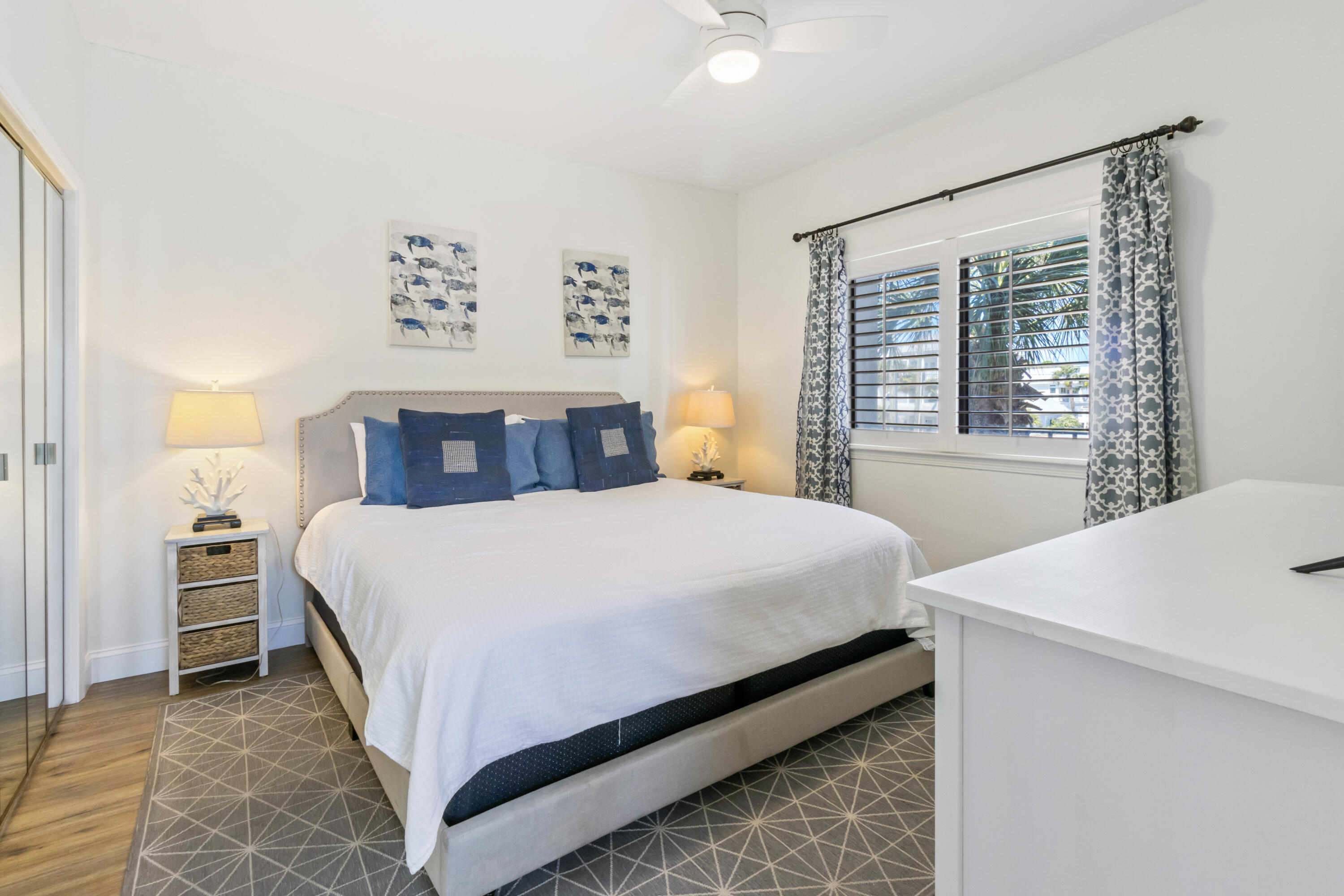 PALMS AT SEAGROVE CONDO UNIT B - Residential