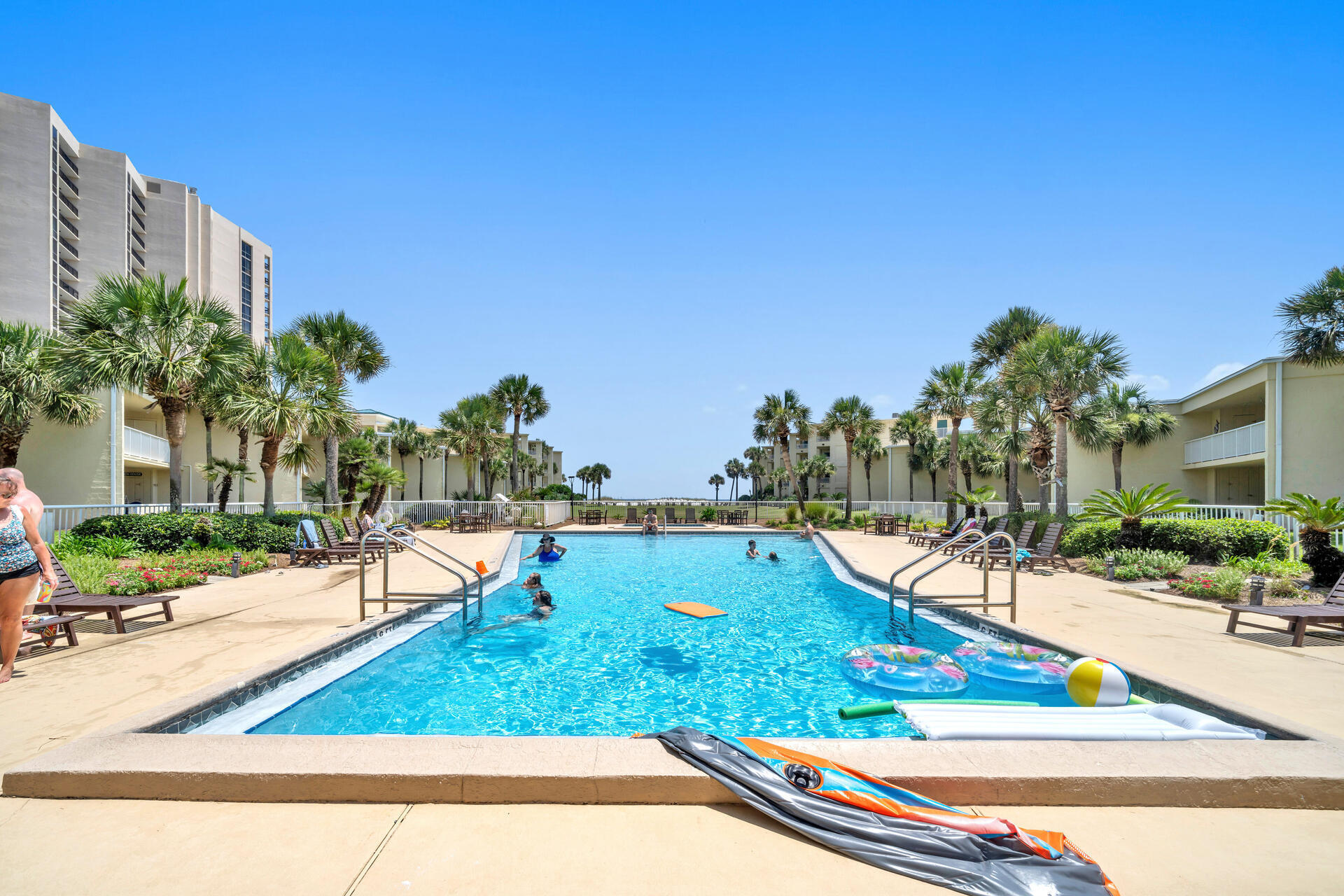 SILVER DUNES CONDO - Residential
