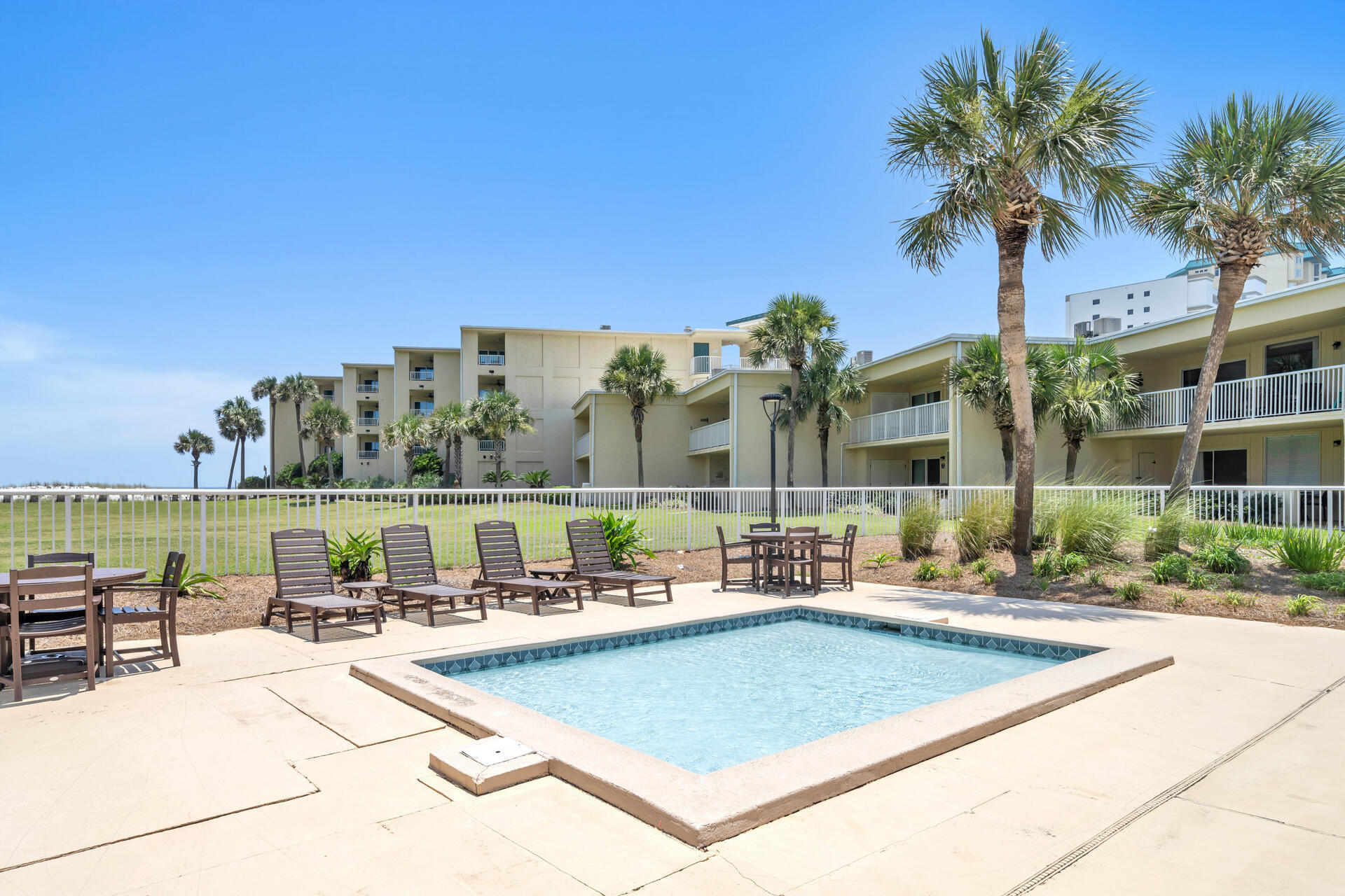 SILVER DUNES CONDO - Residential