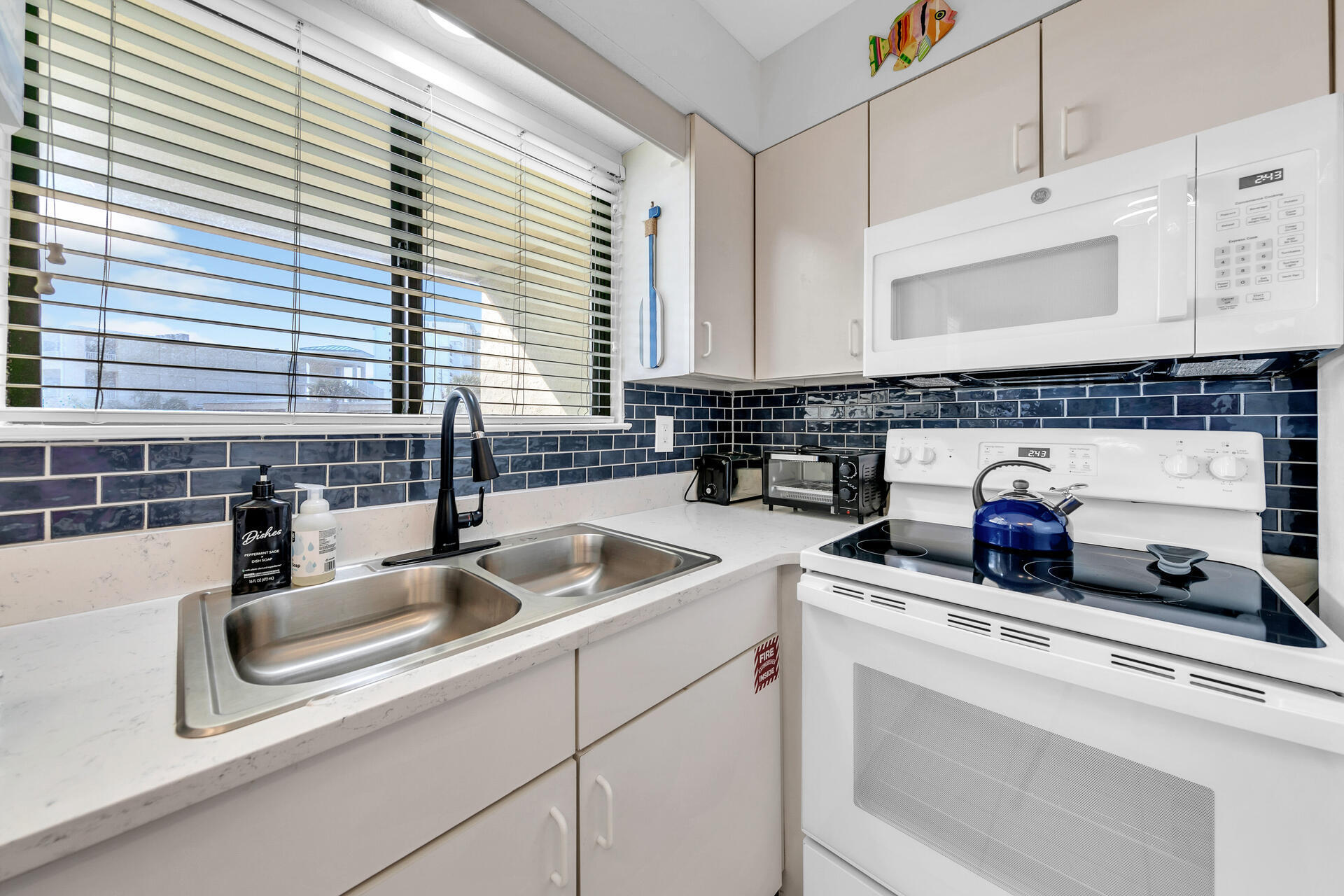 SILVER DUNES CONDO - Residential