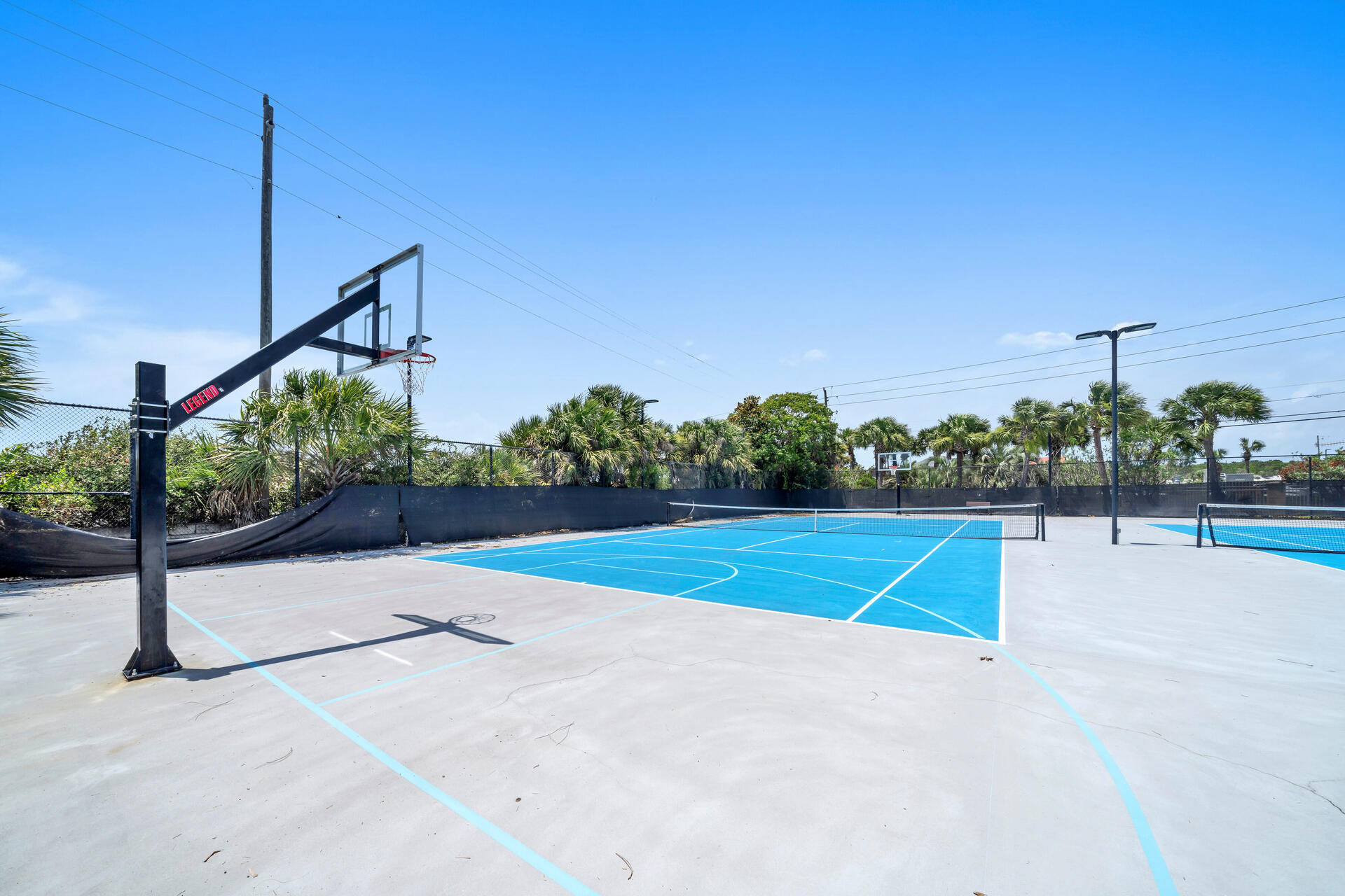 SILVER DUNES CONDO - Residential