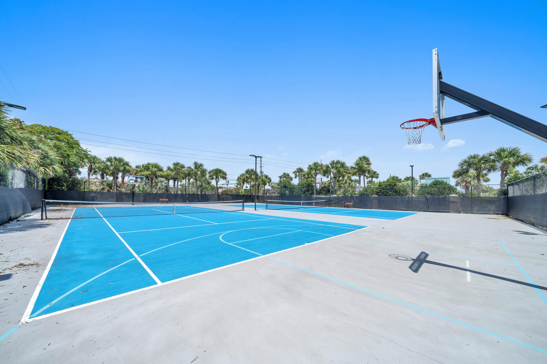 SILVER DUNES CONDO - Residential