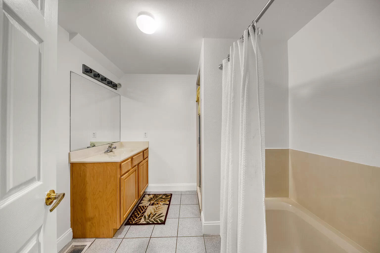 1404 - Destin Beach East - Residential Lease