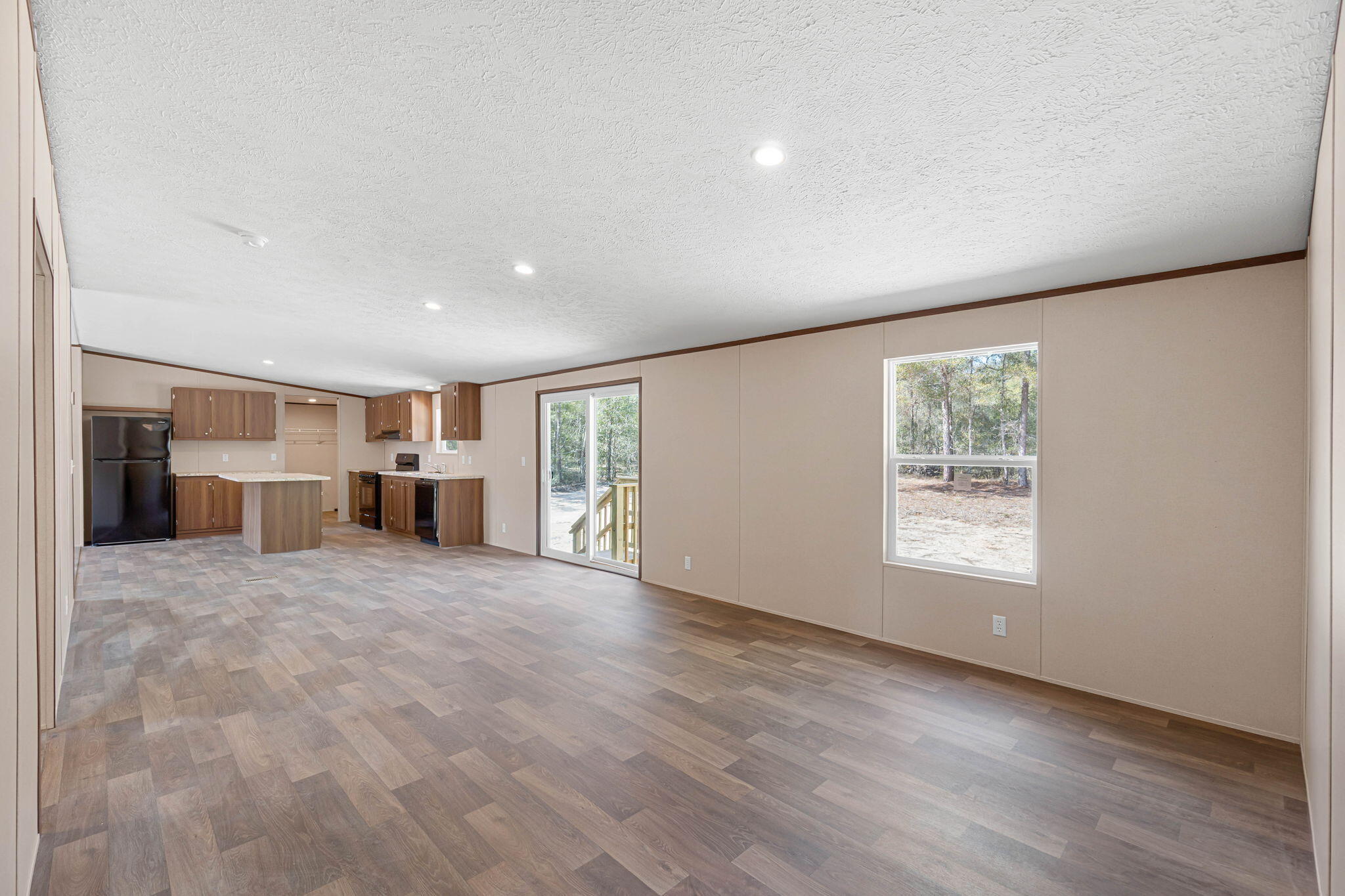 OAKWOOD LAKES ESTATES - Residential