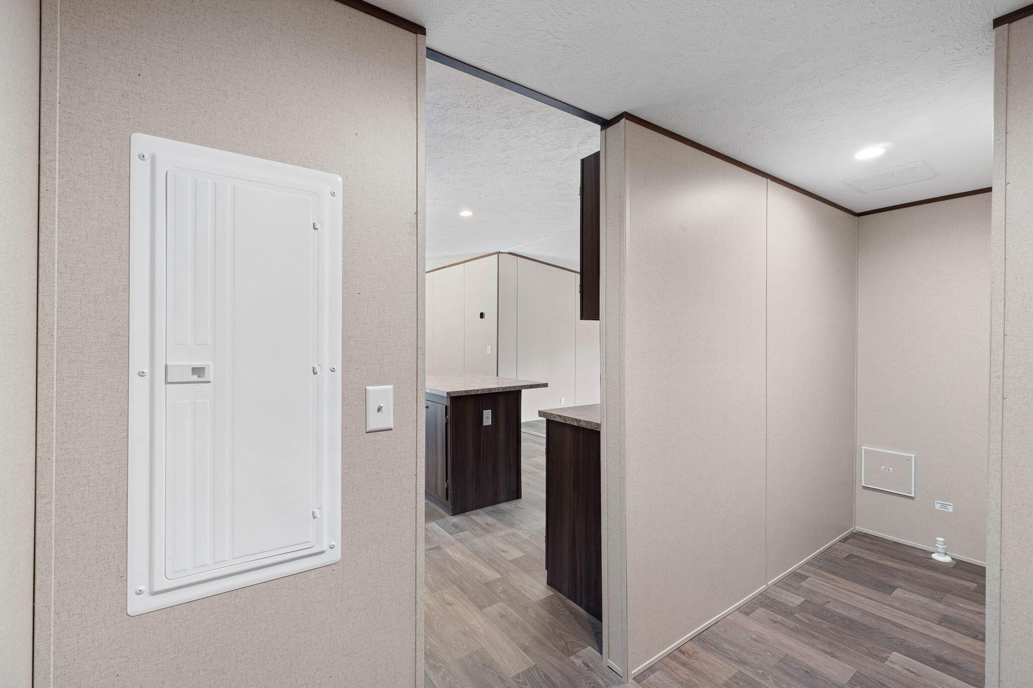 OAKWOOD LAKES ESTATES - Residential