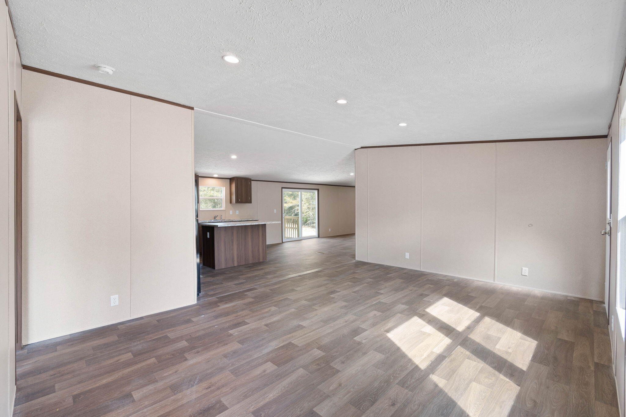 OAKWOOD LAKES ESTATES - Residential