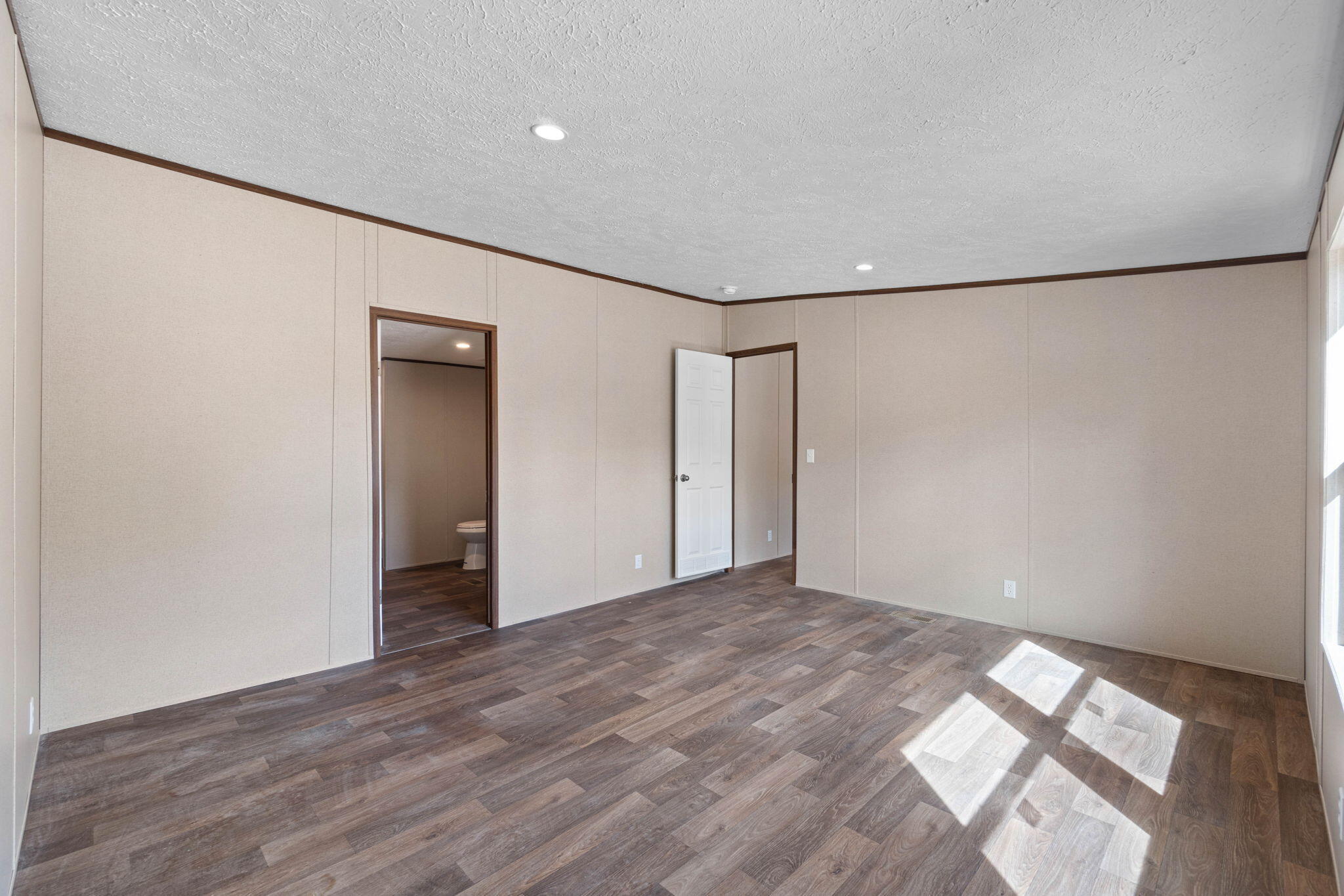 OAKWOOD LAKES ESTATES - Residential