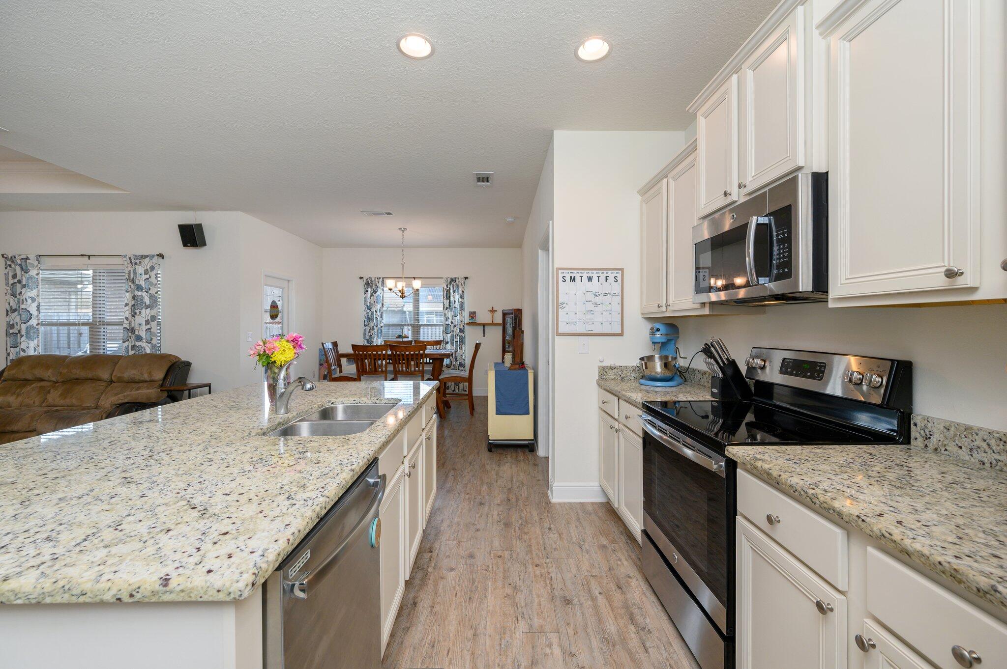 REDSTONE COMMONS - Residential