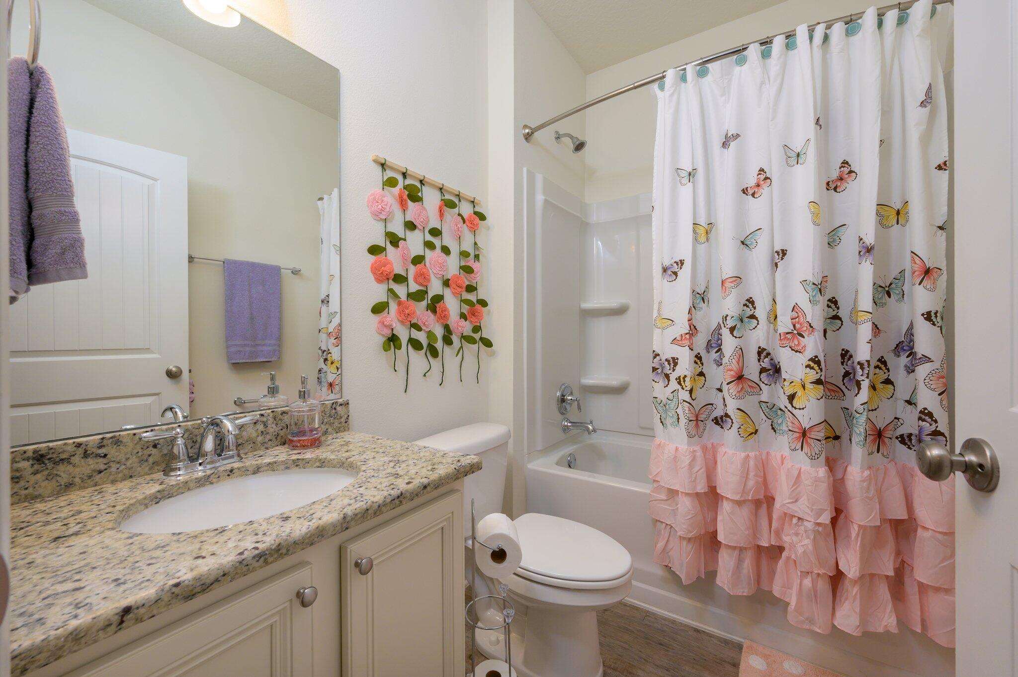 REDSTONE COMMONS - Residential