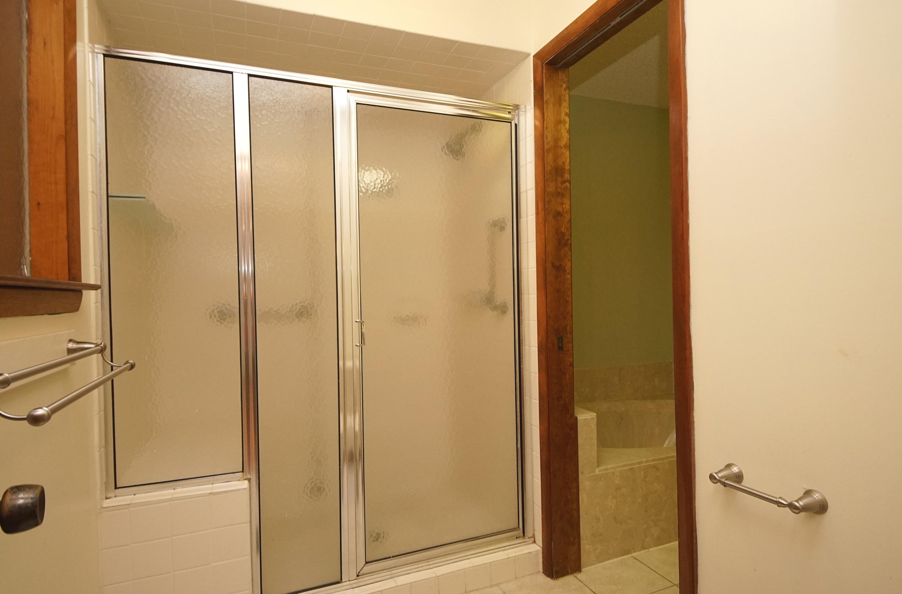 ROCKY BAYOU COUNTRY CLUB ESTATES 3 - Residential