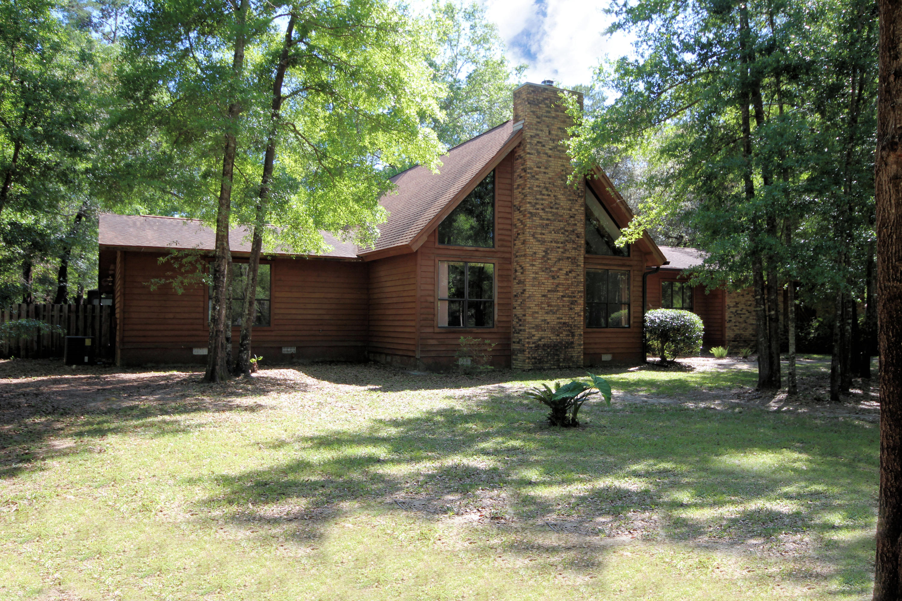 ROCKY BAYOU COUNTRY CLUB ESTATES 3 - Residential