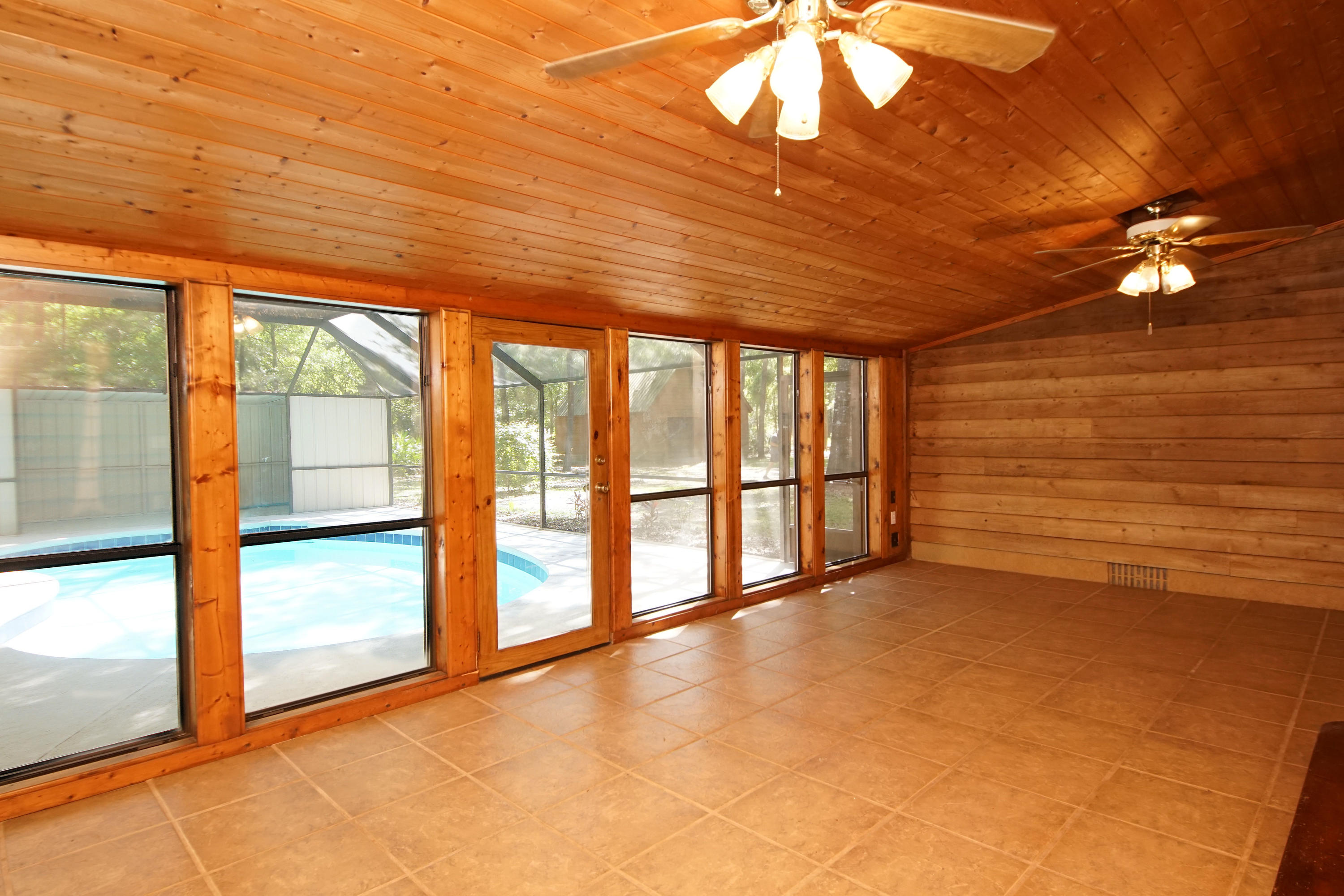 ROCKY BAYOU COUNTRY CLUB ESTATES 3 - Residential