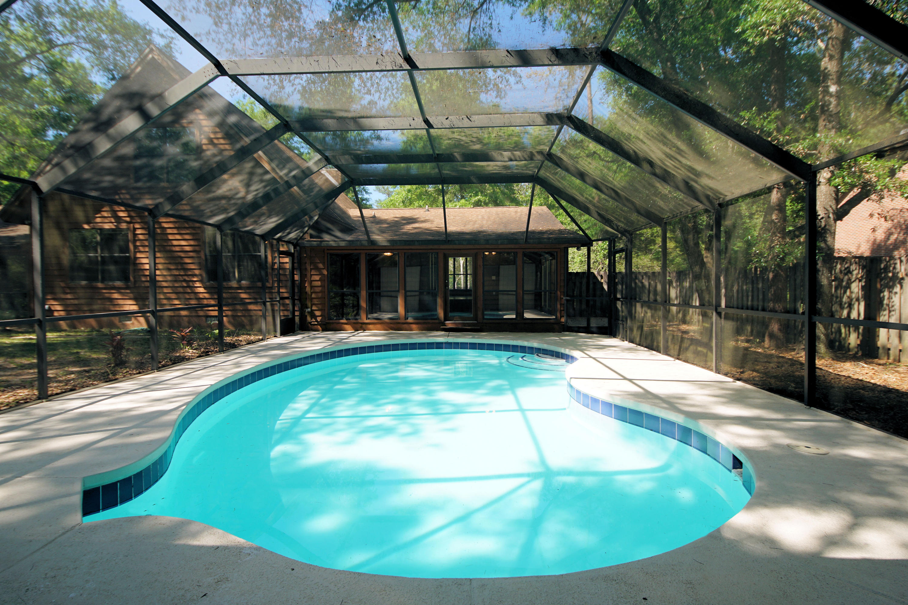 ROCKY BAYOU COUNTRY CLUB ESTATES 3 - Residential