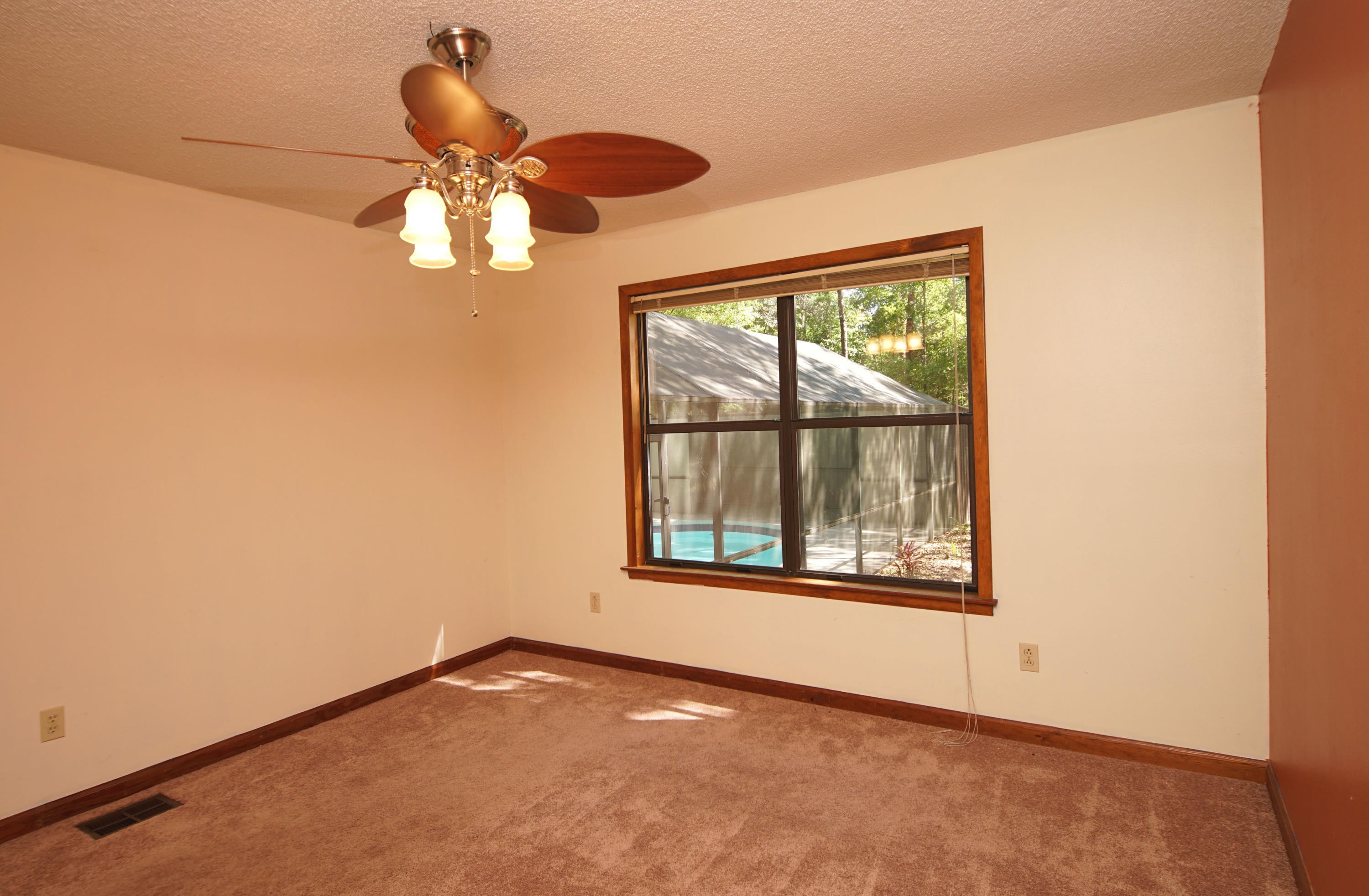 ROCKY BAYOU COUNTRY CLUB ESTATES 3 - Residential