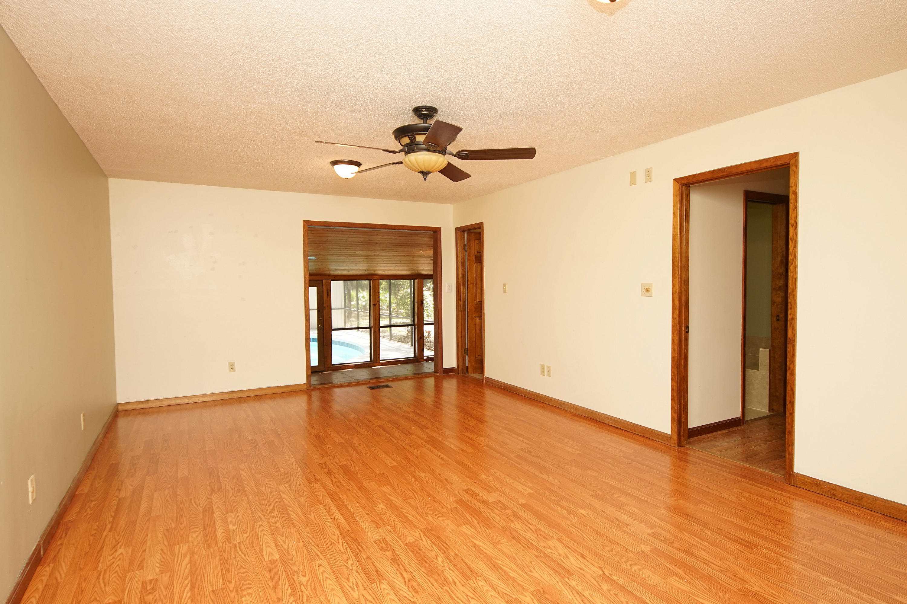 ROCKY BAYOU COUNTRY CLUB ESTATES 3 - Residential