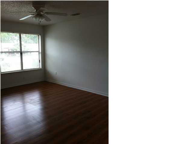 CRESTWOOD MANOR - Residential Lease