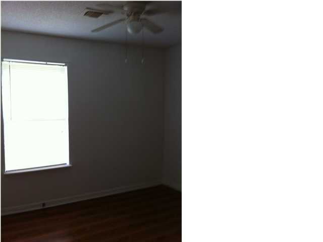 CRESTWOOD MANOR - Residential Lease