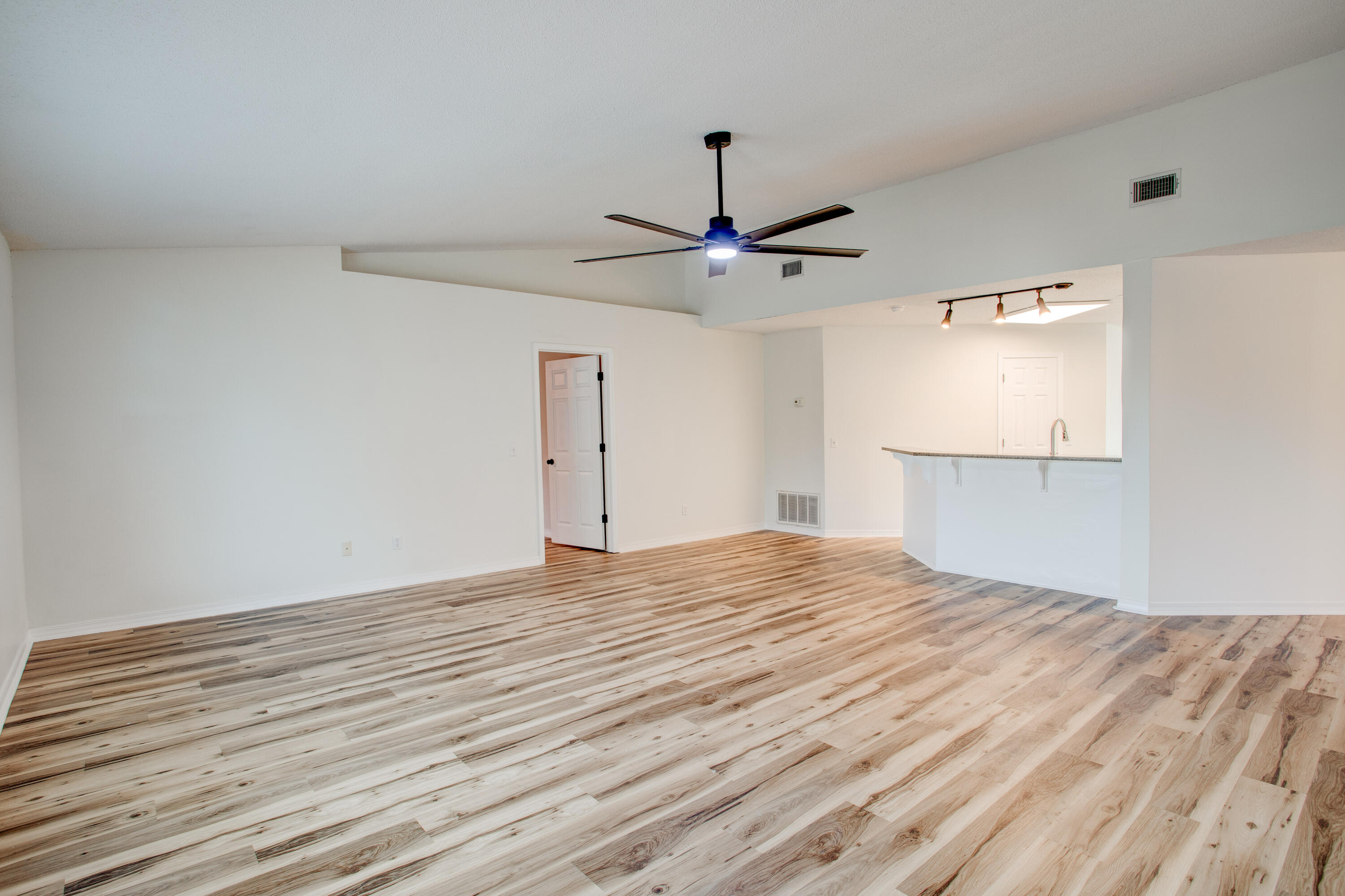 SPANISH TRACE ESTATES - Residential