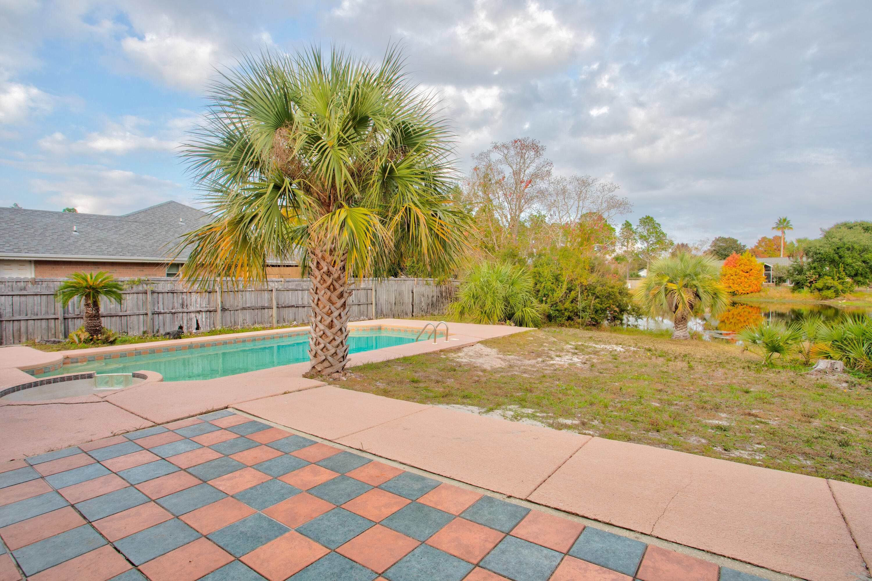 SPANISH TRACE ESTATES - Residential