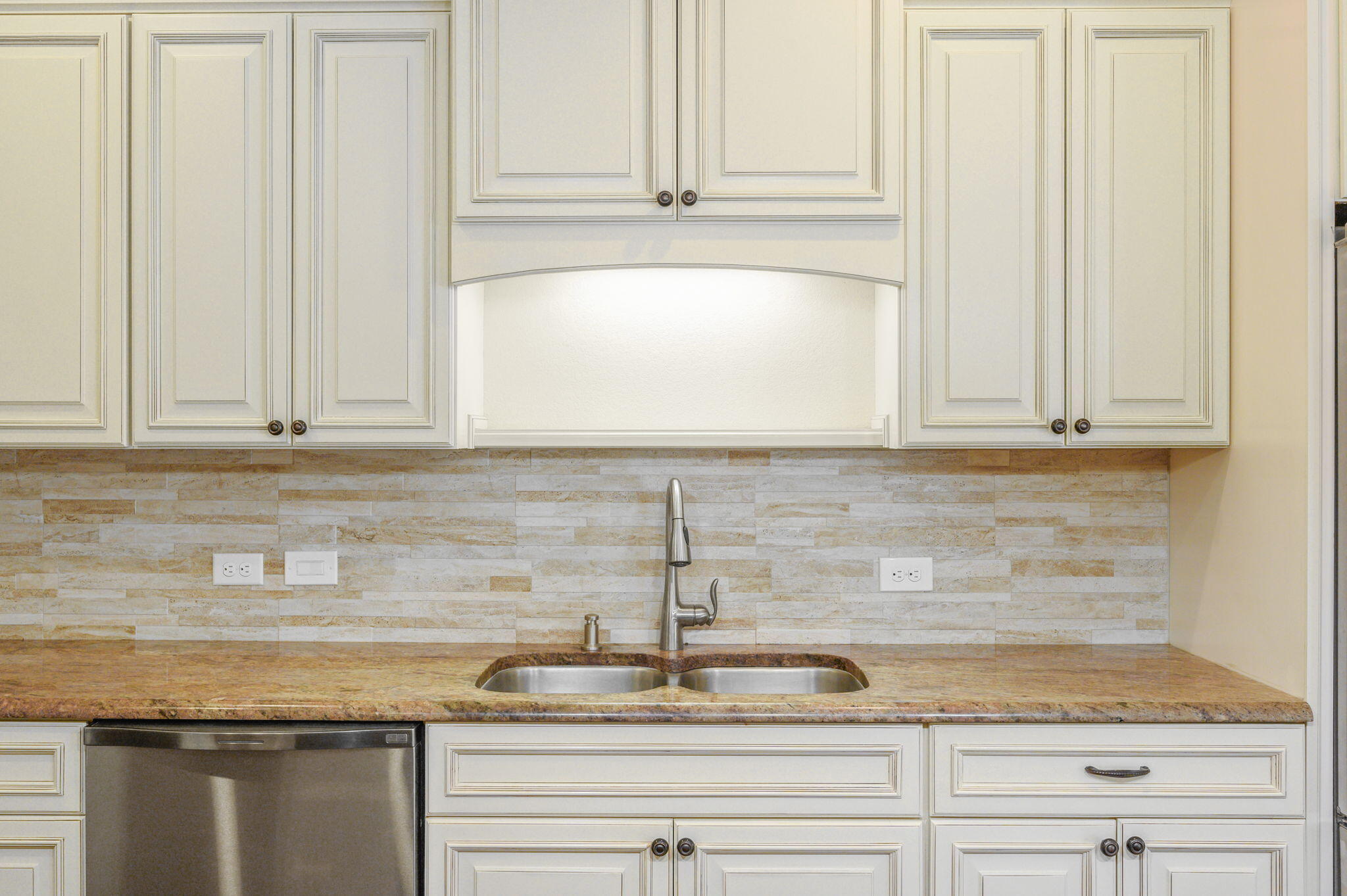 CLAIRES VINEYARD - Residential