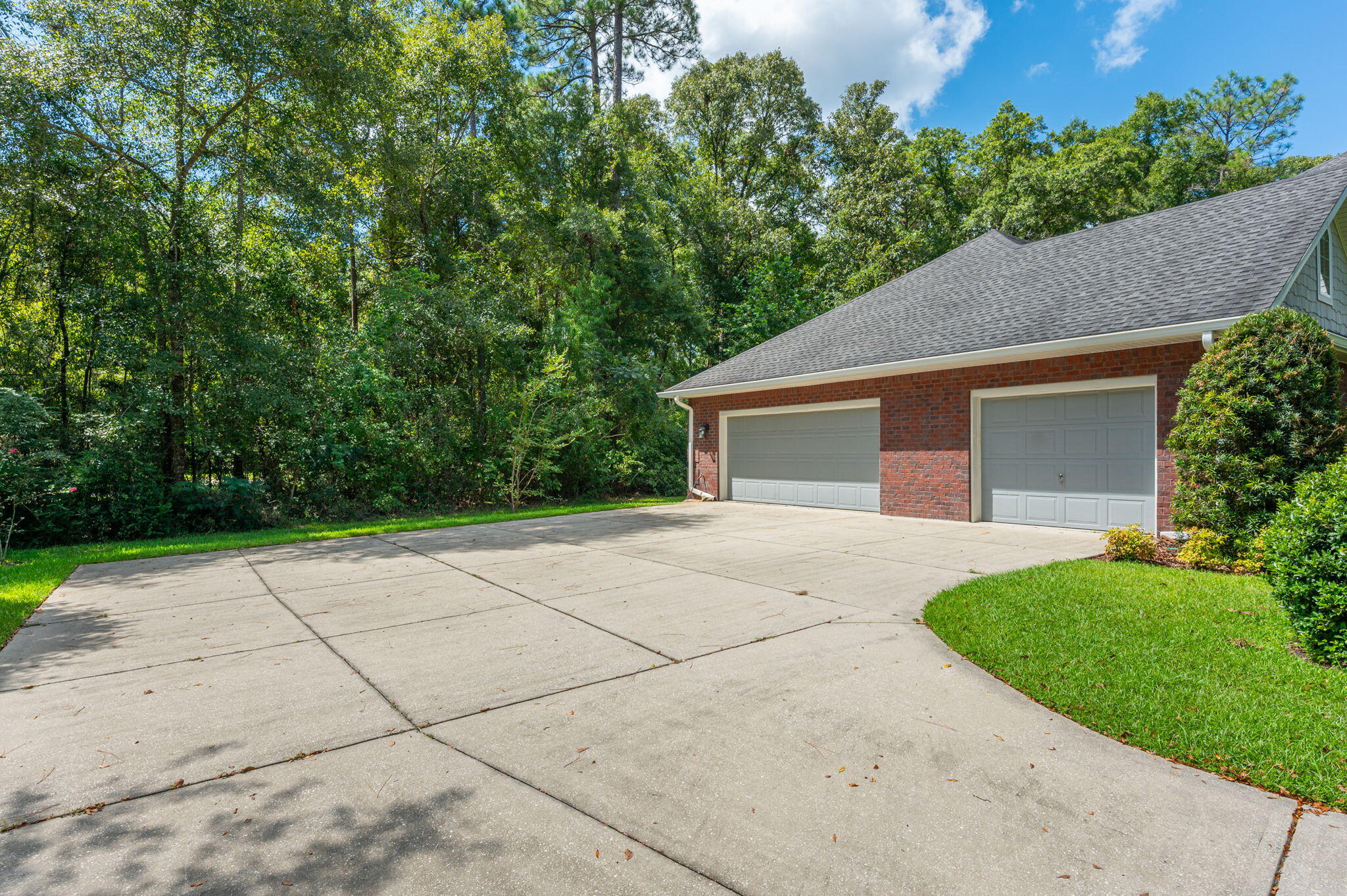 CLAIRES VINEYARD - Residential