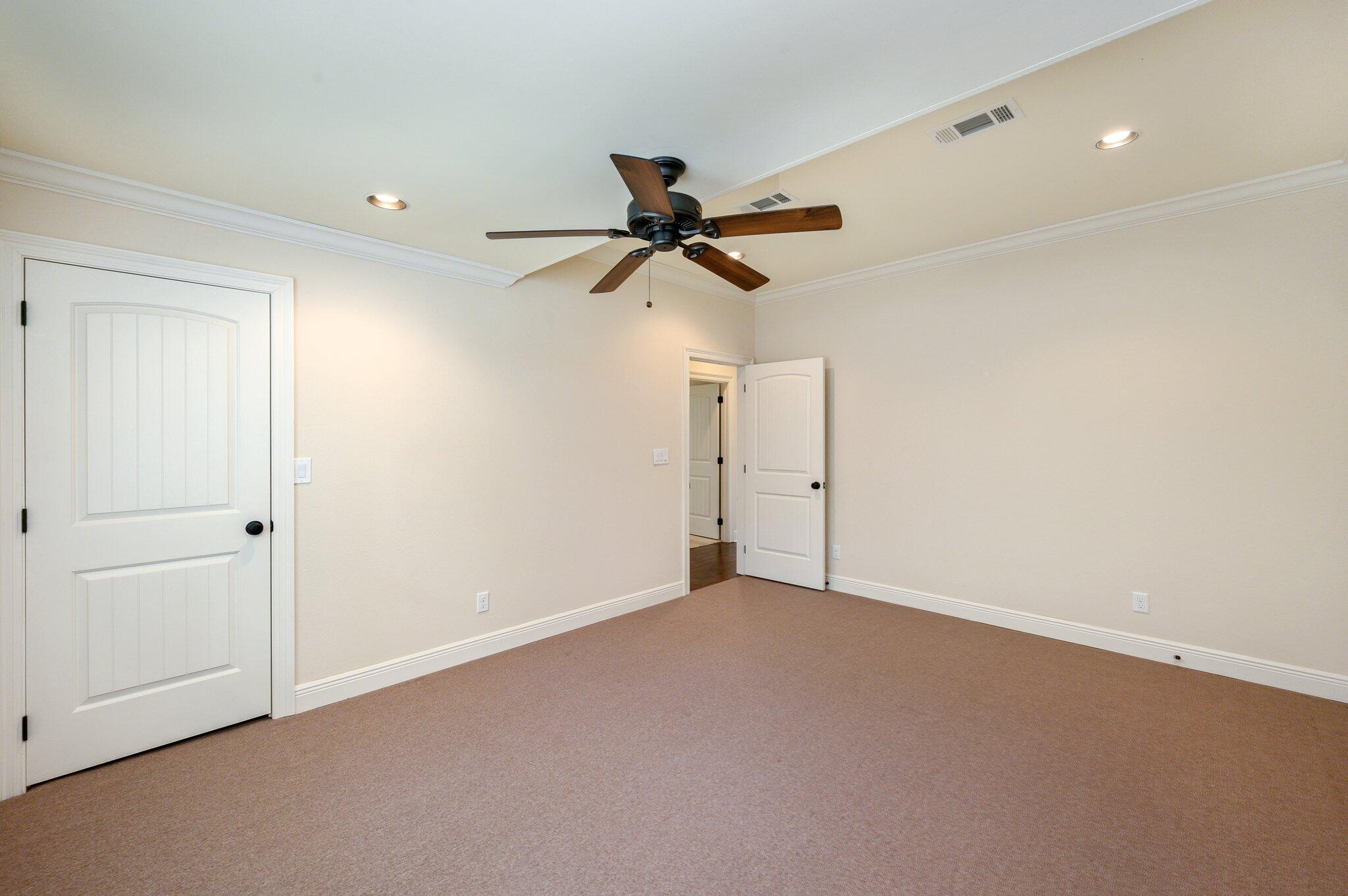 CLAIRES VINEYARD - Residential