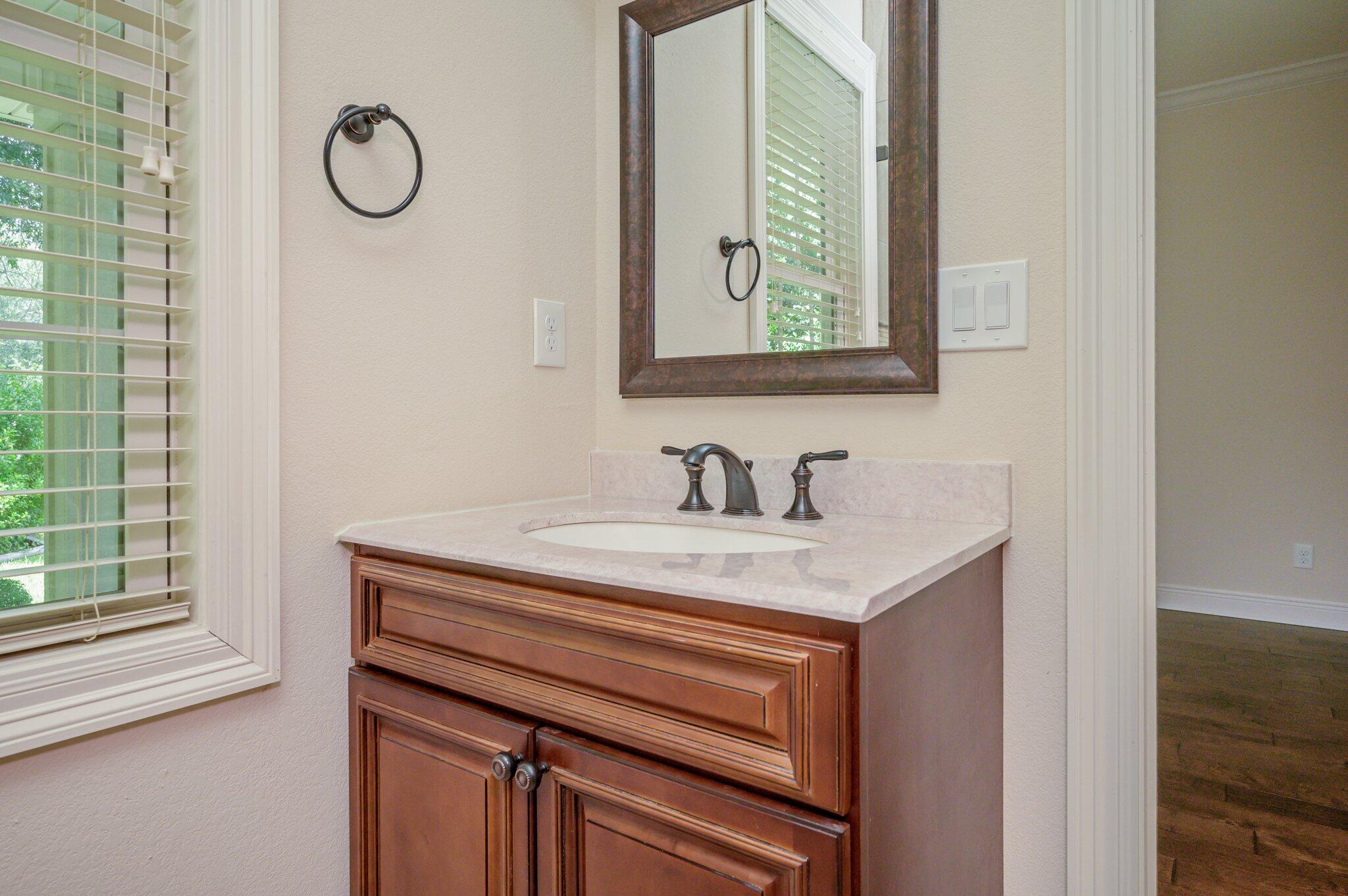 CLAIRES VINEYARD - Residential