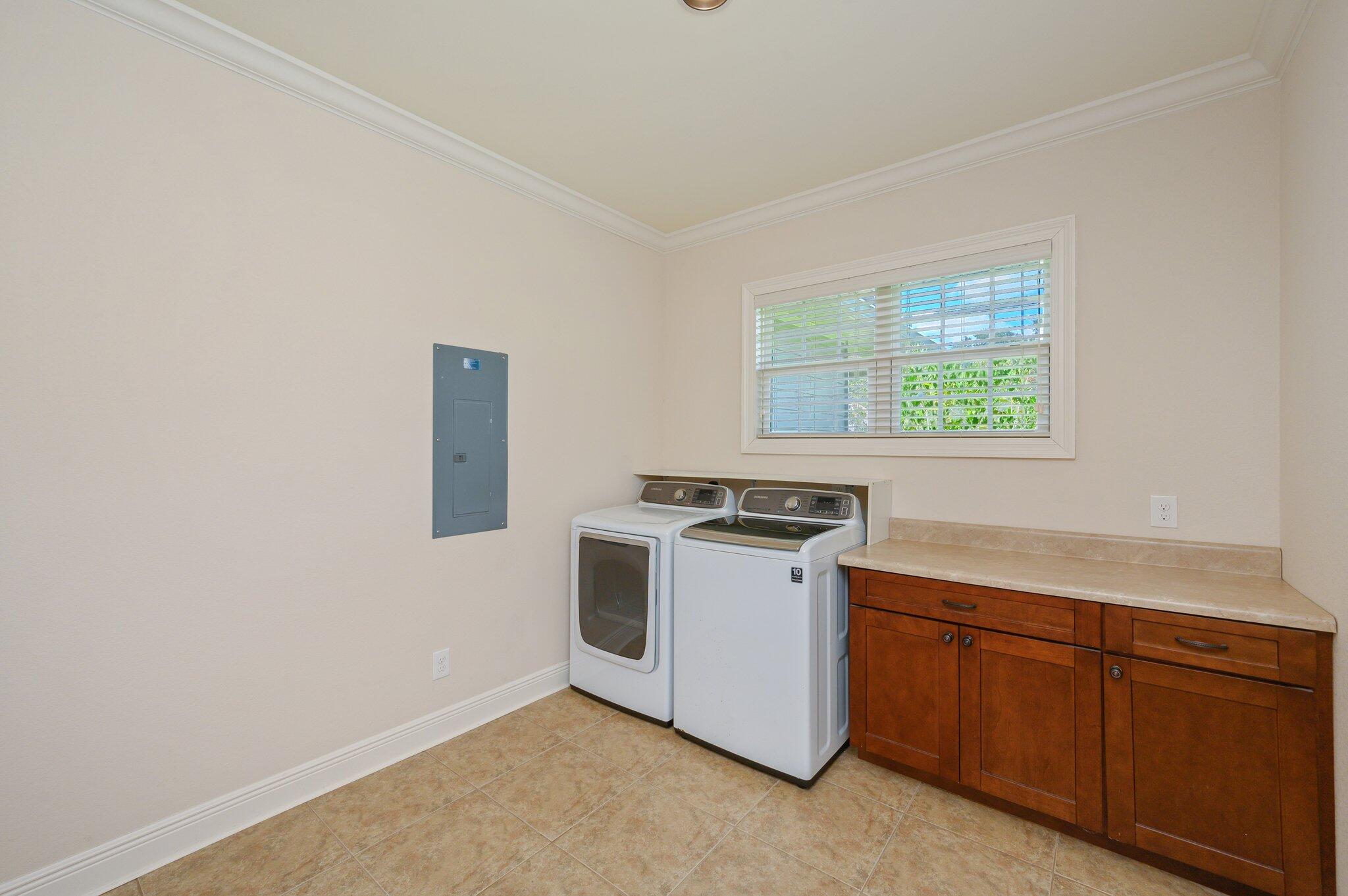 CLAIRES VINEYARD - Residential