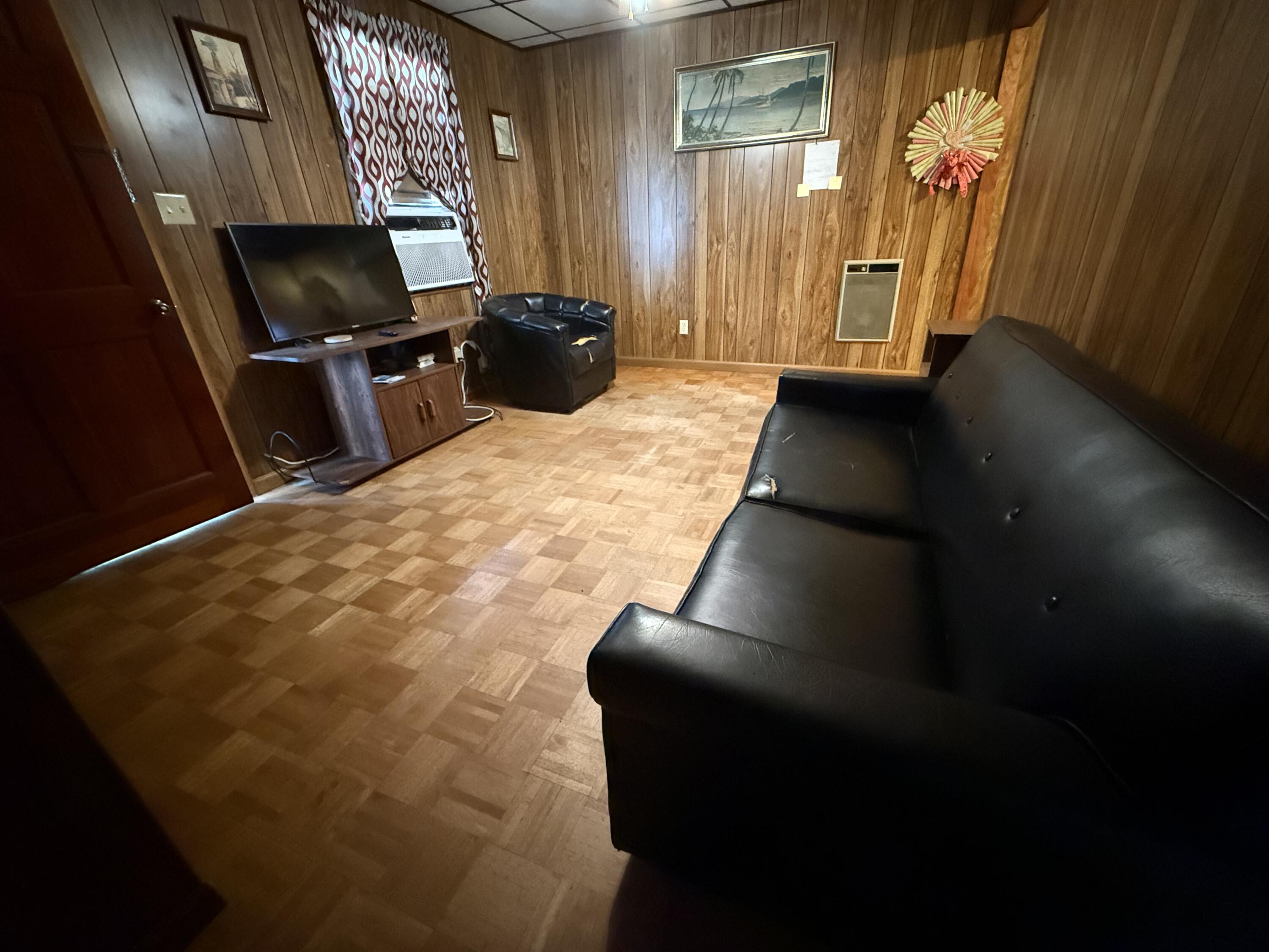 RIVIERA BEACH 1ST ADDN - Residential