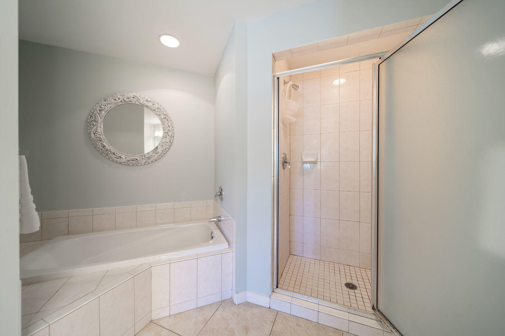 DESTIN WEST BEACH & BAY RESORT - Residential