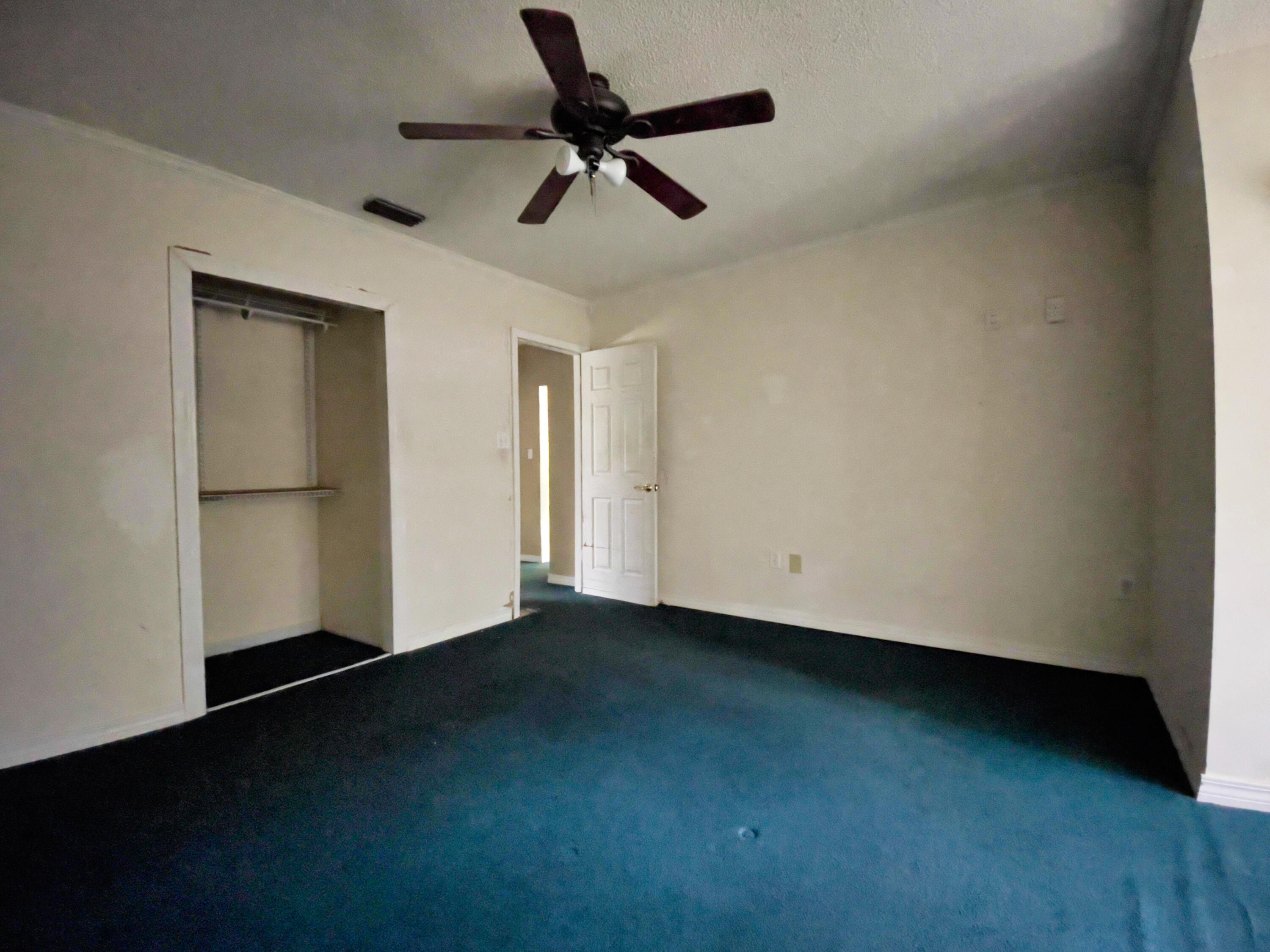 CRESCENT SHORES - Residential