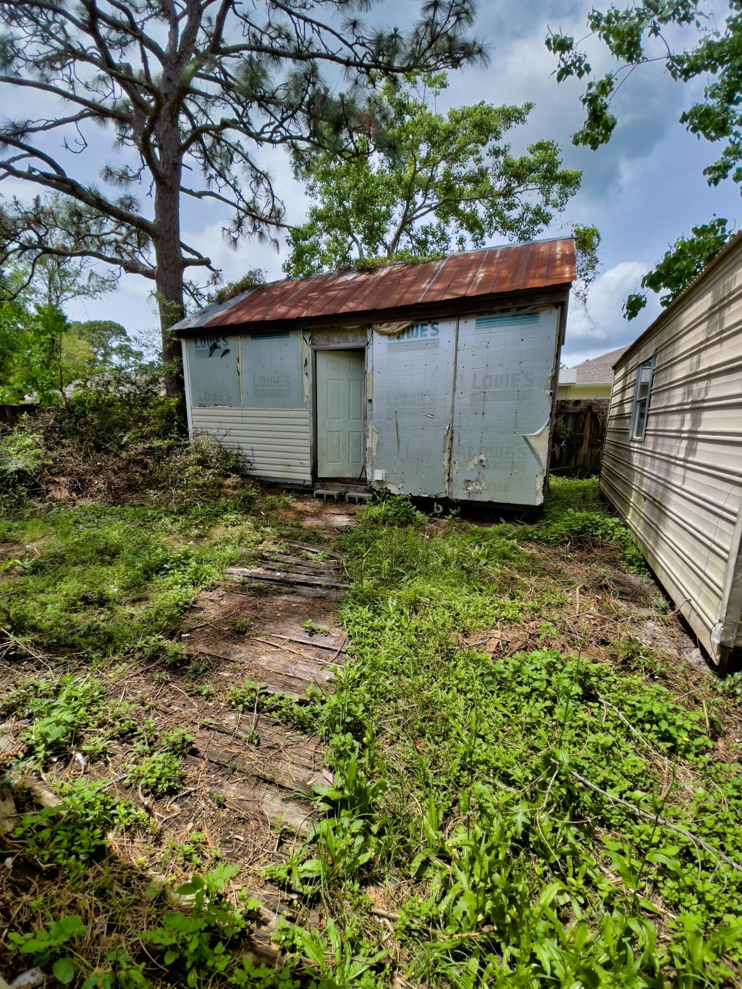 CRESCENT SHORES - Residential