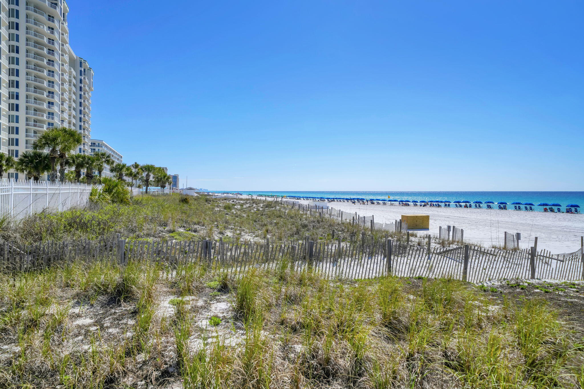 EMERALD TOWERS CONDO - Residential