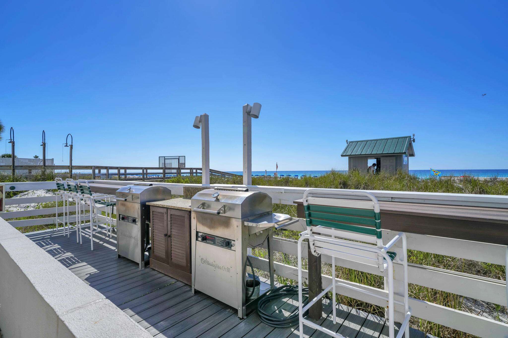 EMERALD TOWERS CONDO - Residential